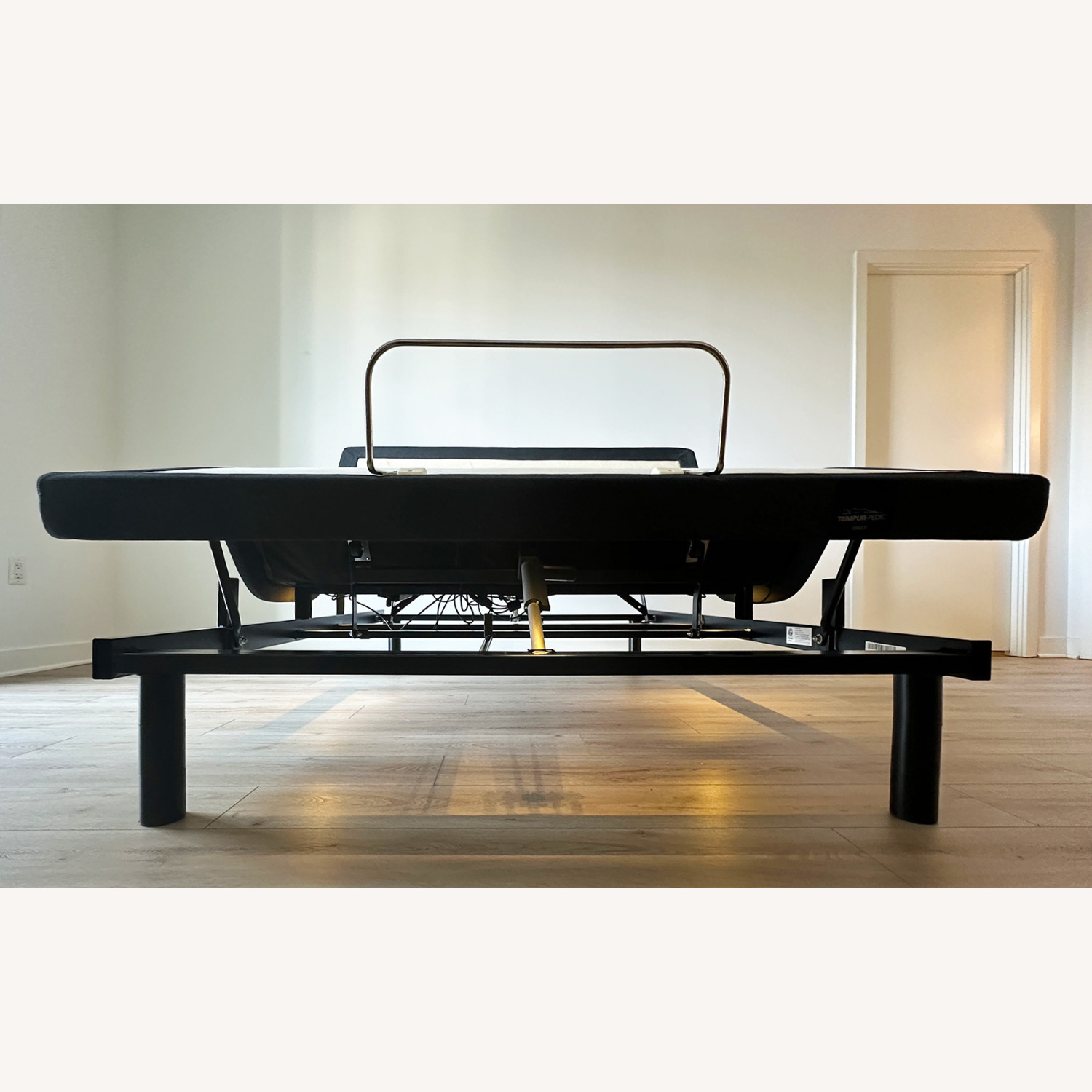 Tempur-Pedic Adjustable Bed Base Queen Size - image-12