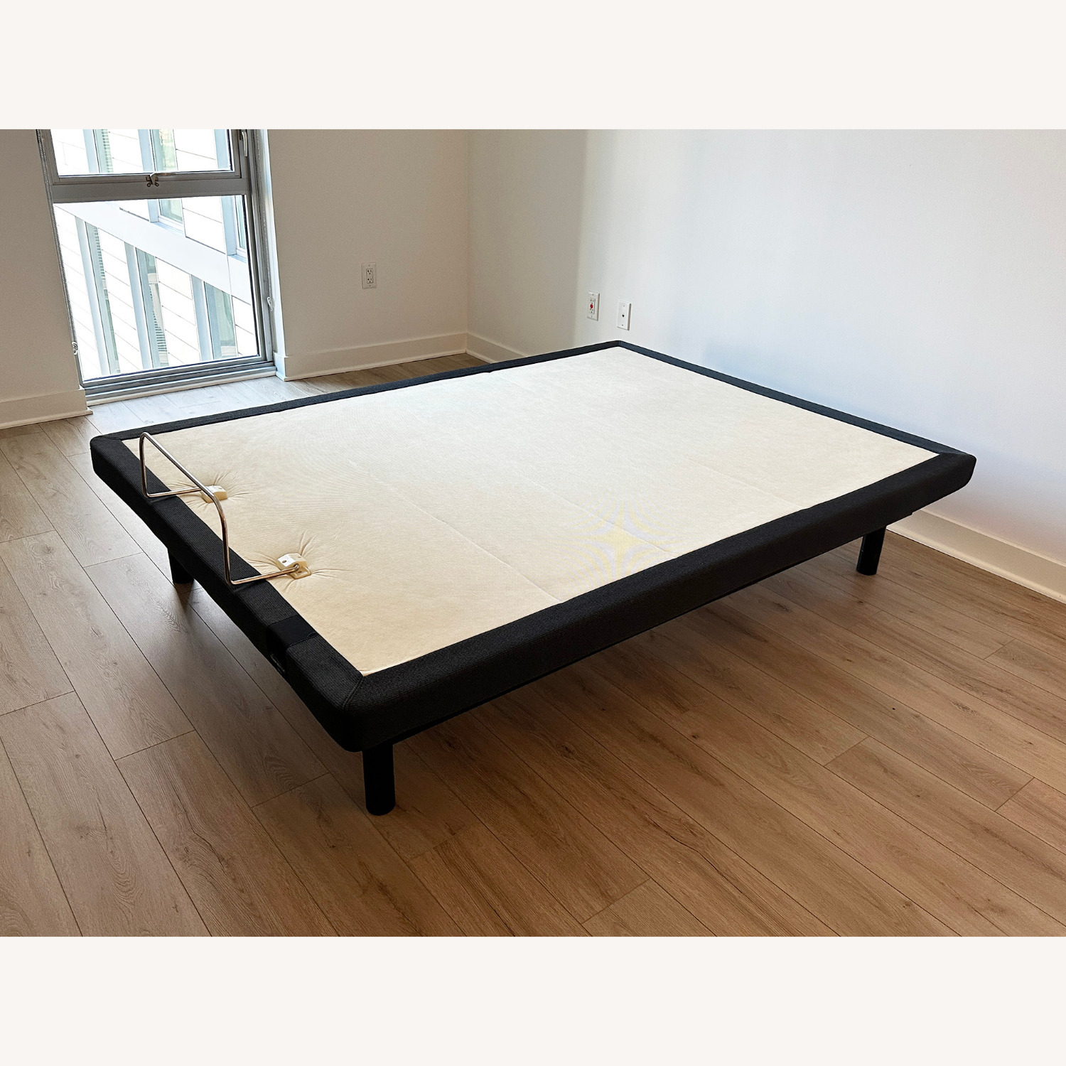 Tempur-Pedic Adjustable Bed Base Queen Size - image-2