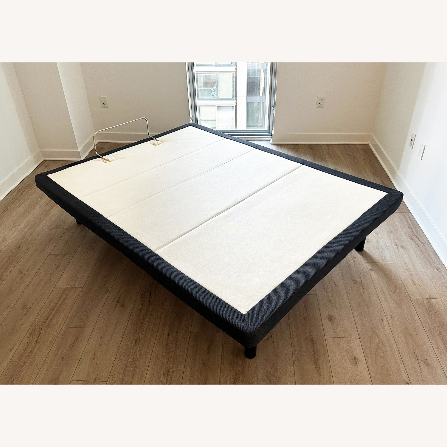 Tempur-Pedic Adjustable Bed Base Queen Size - image-11