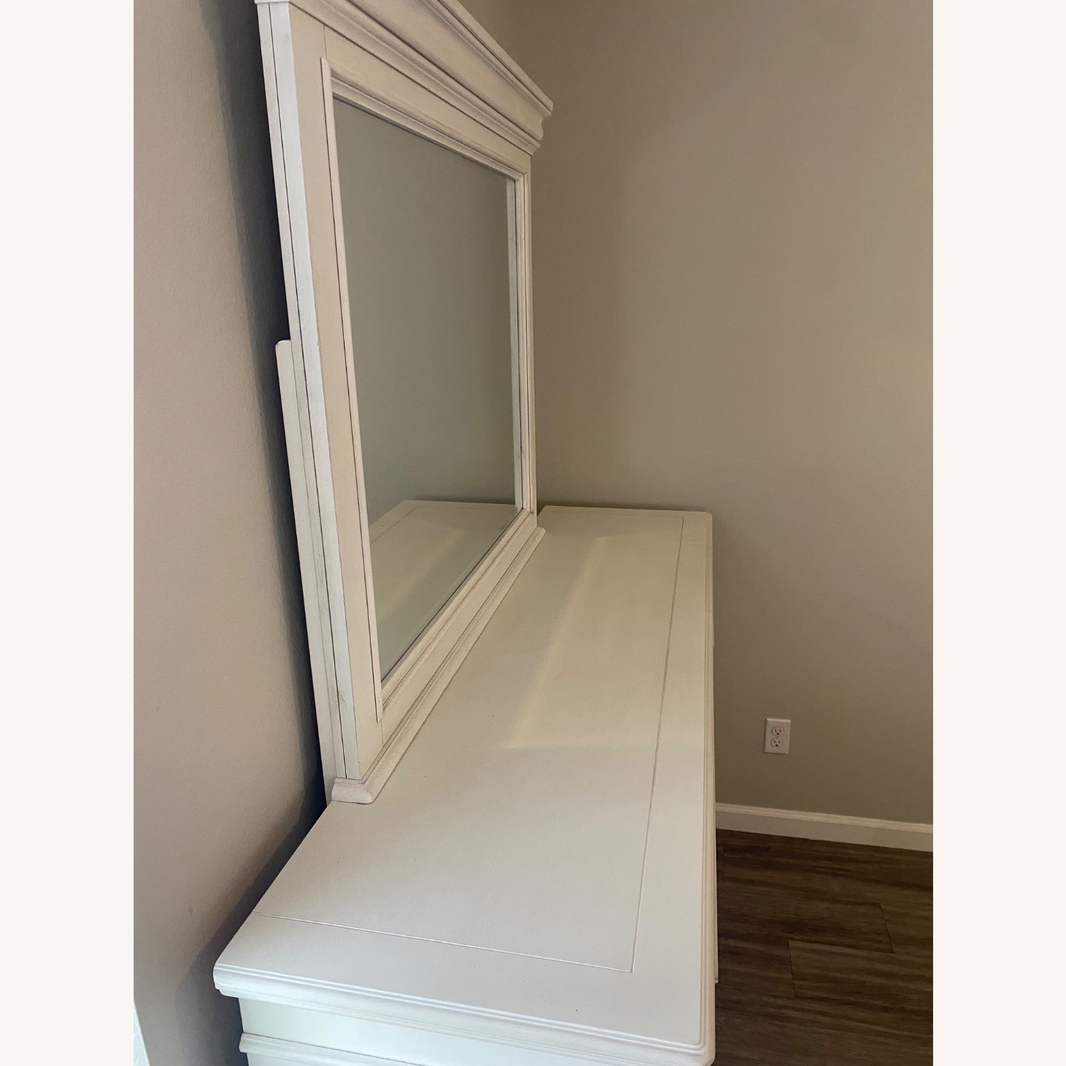 Ashley Furniture Kanwyn Dresser - image-3