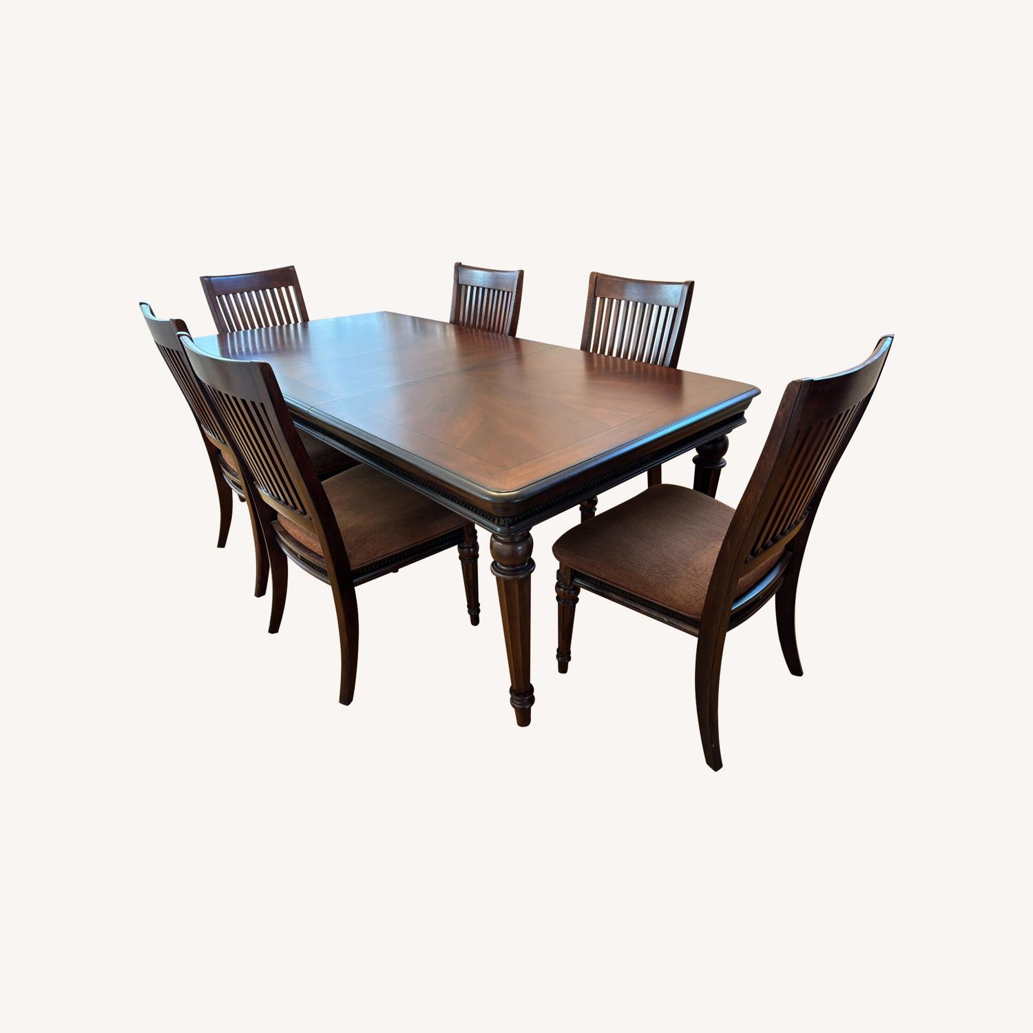 Wood Table with 6 Chairs and Leaf - AptDeco