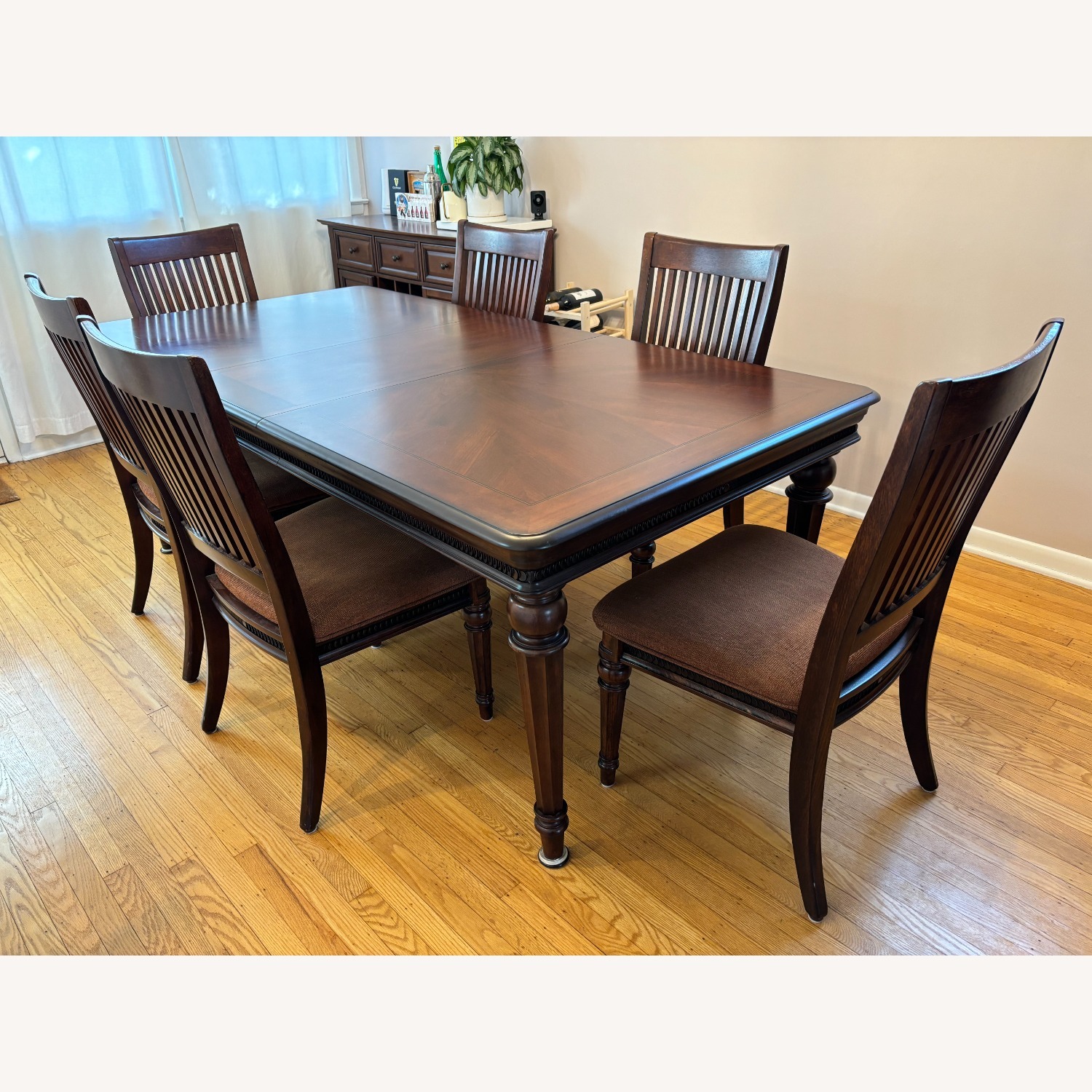 Wood Table with 6 Chairs and Leaf - AptDeco