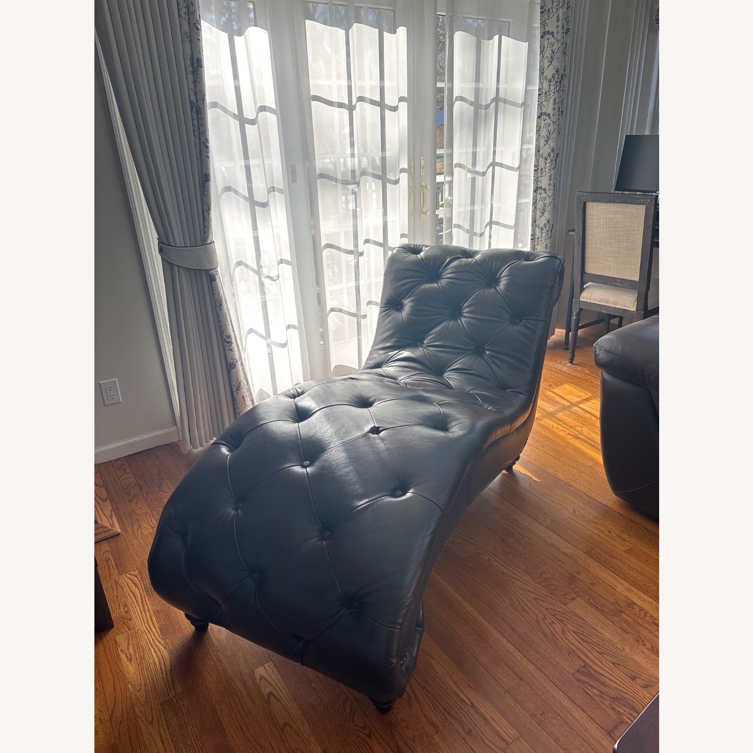 Abbyson Alessio Bonded Leather Chaise - image-1