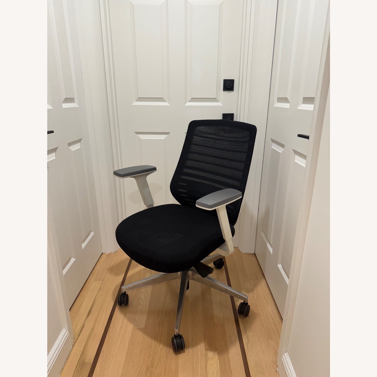 Branch Furniture Ergonomic Chair - image-3