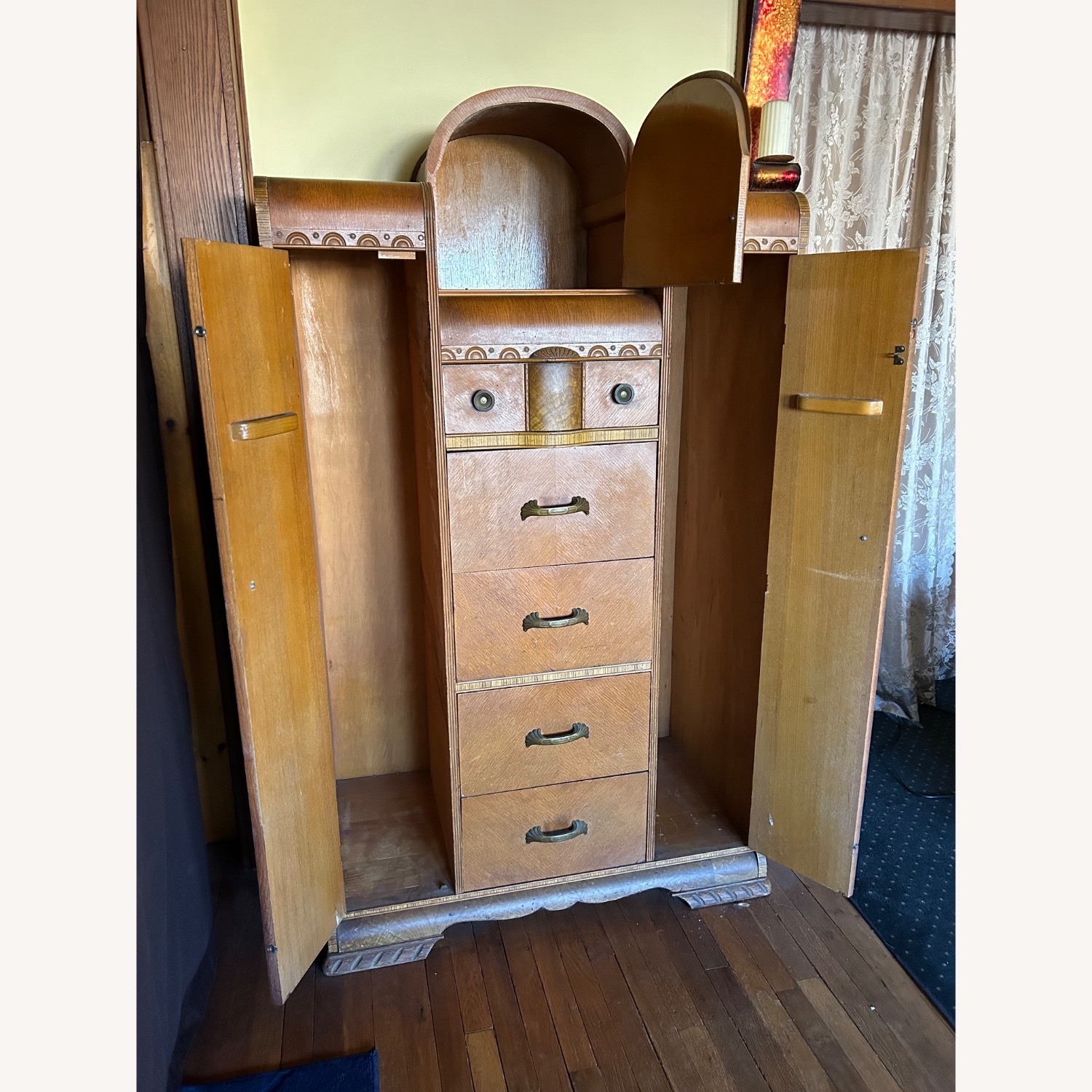 Art Deco-style Chifferobe - image-2