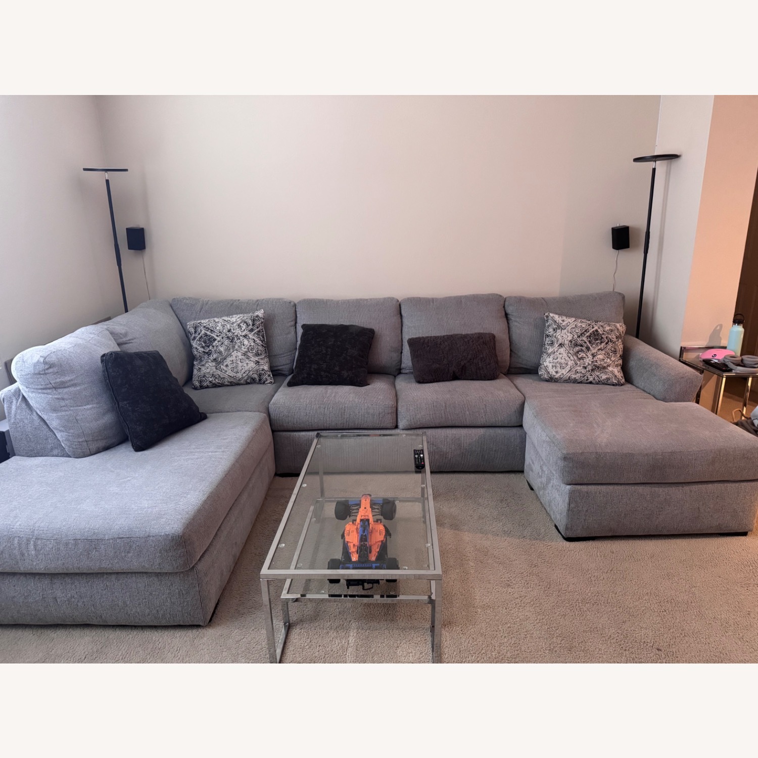 Broyhill Parkdale Silver Sectional Sofa - image-1