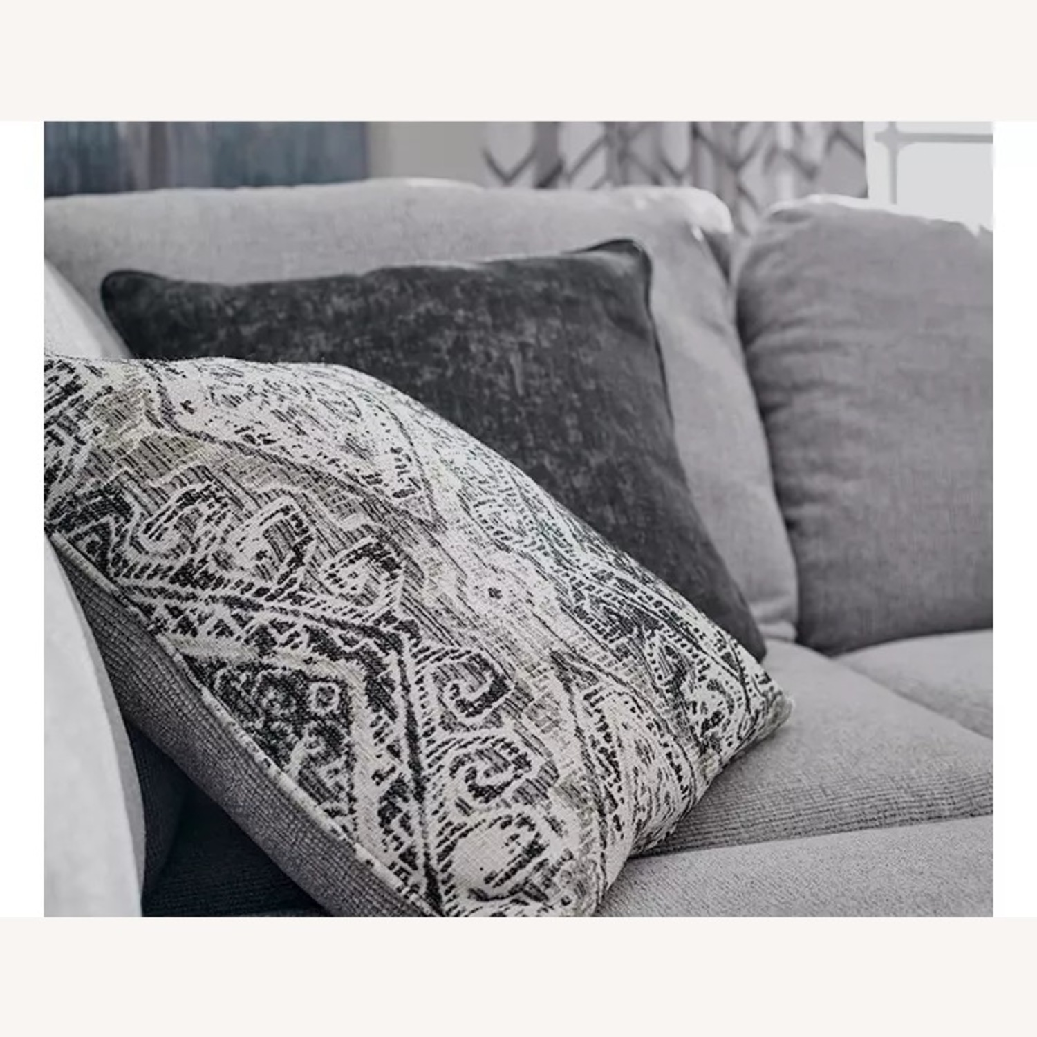 Broyhill Parkdale Silver Sectional Sofa - image-4