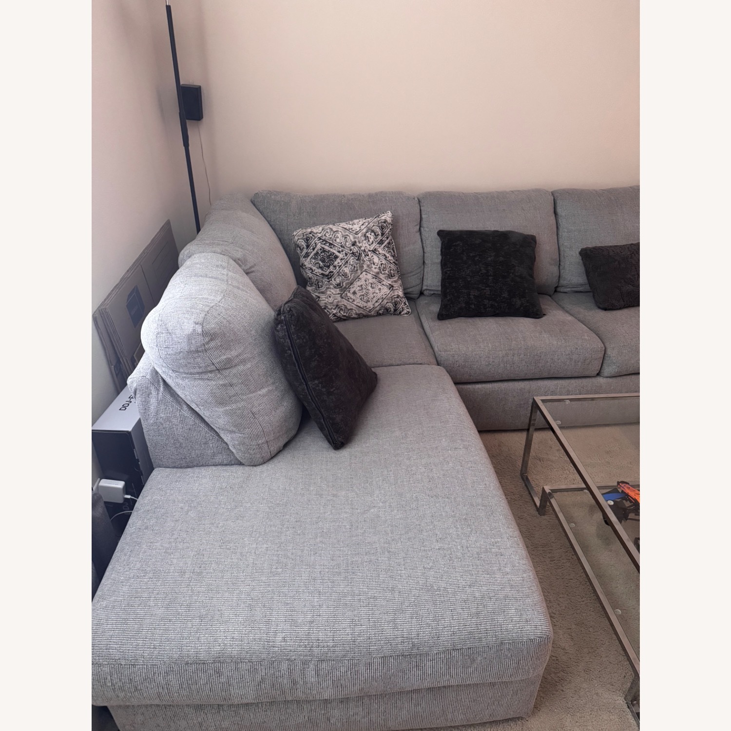 Broyhill Parkdale Silver Sectional Sofa - image-3