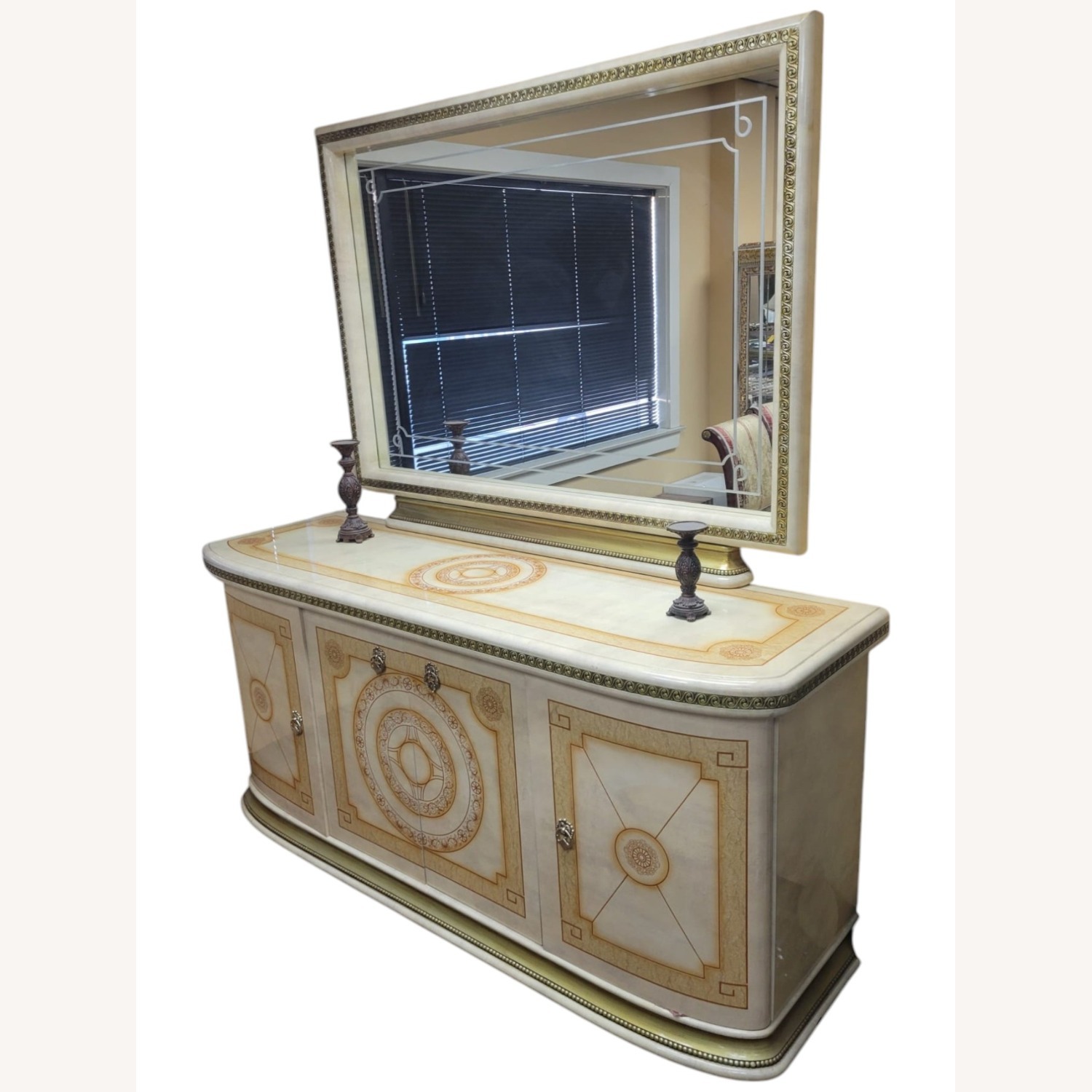 Luxurious Italian-Style Buffet & Mirror Set - image-3