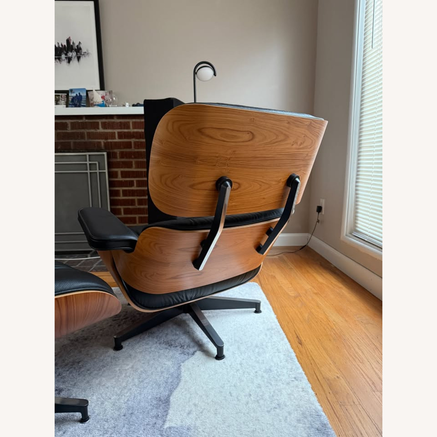 Herman Miller 670 Eames Lounge Chair & Ottoman - image-3