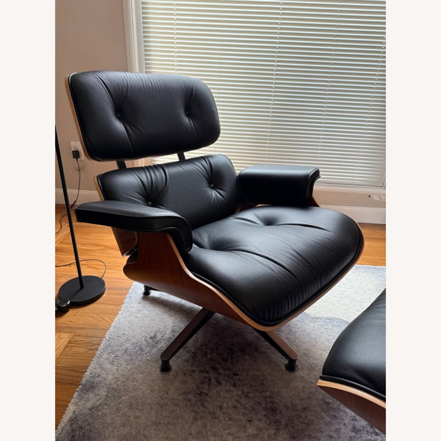 Herman Miller 670 Eames Lounge Chair & Ottoman - image-2