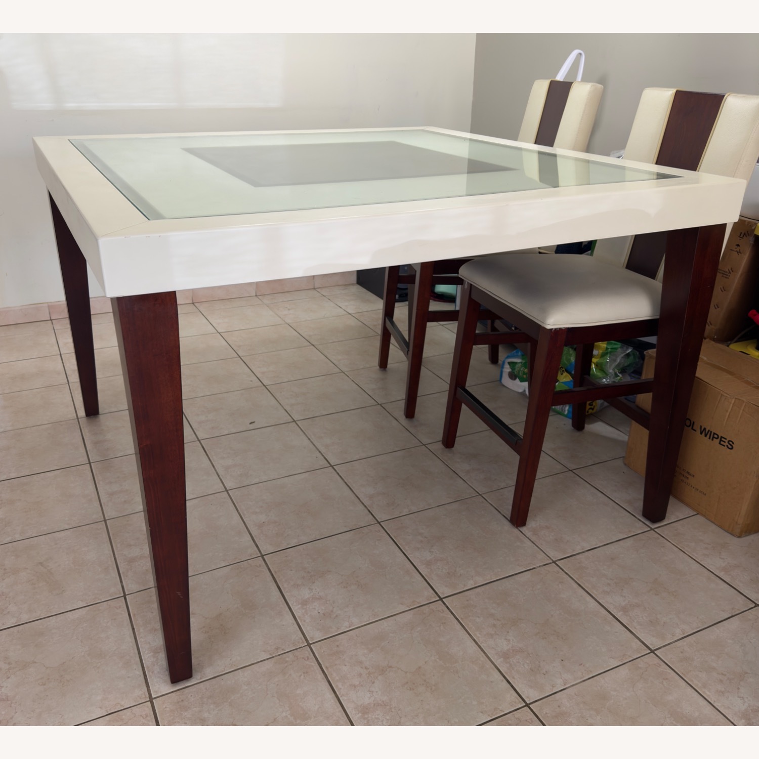 Rooms To Go Sofía Vergara Dining Room Set - image-1