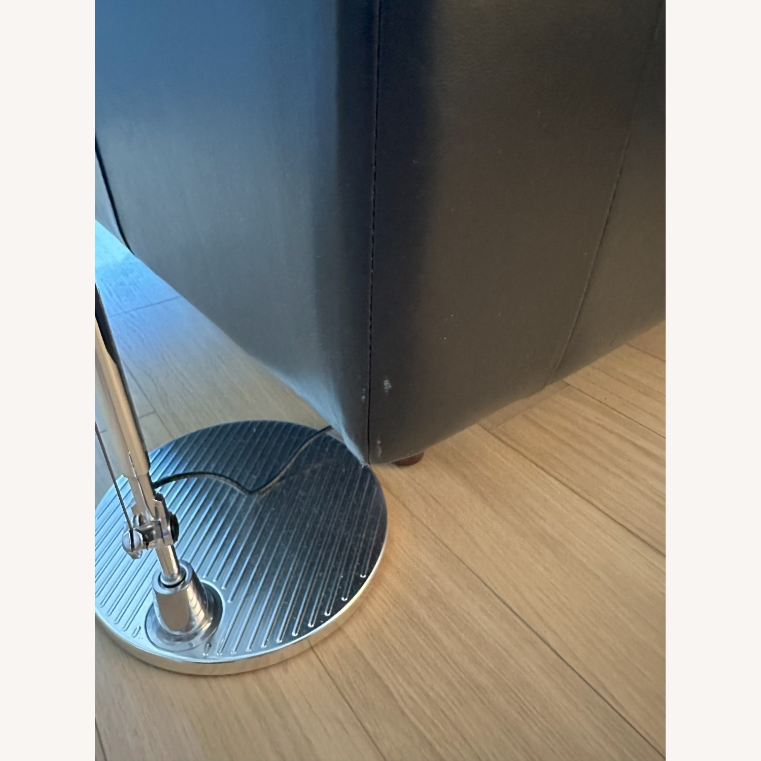 Article Sven 3-Seater Black Leather Sofa - image-4