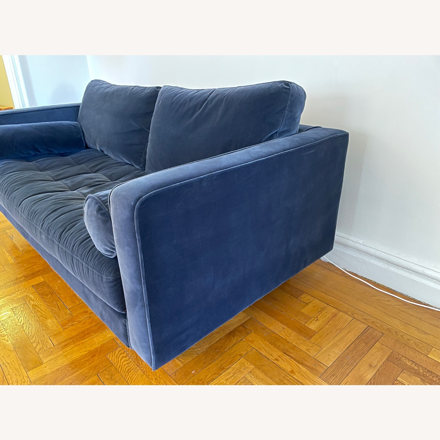 Article Sven Blue Velvet 72 Sofa - image-2