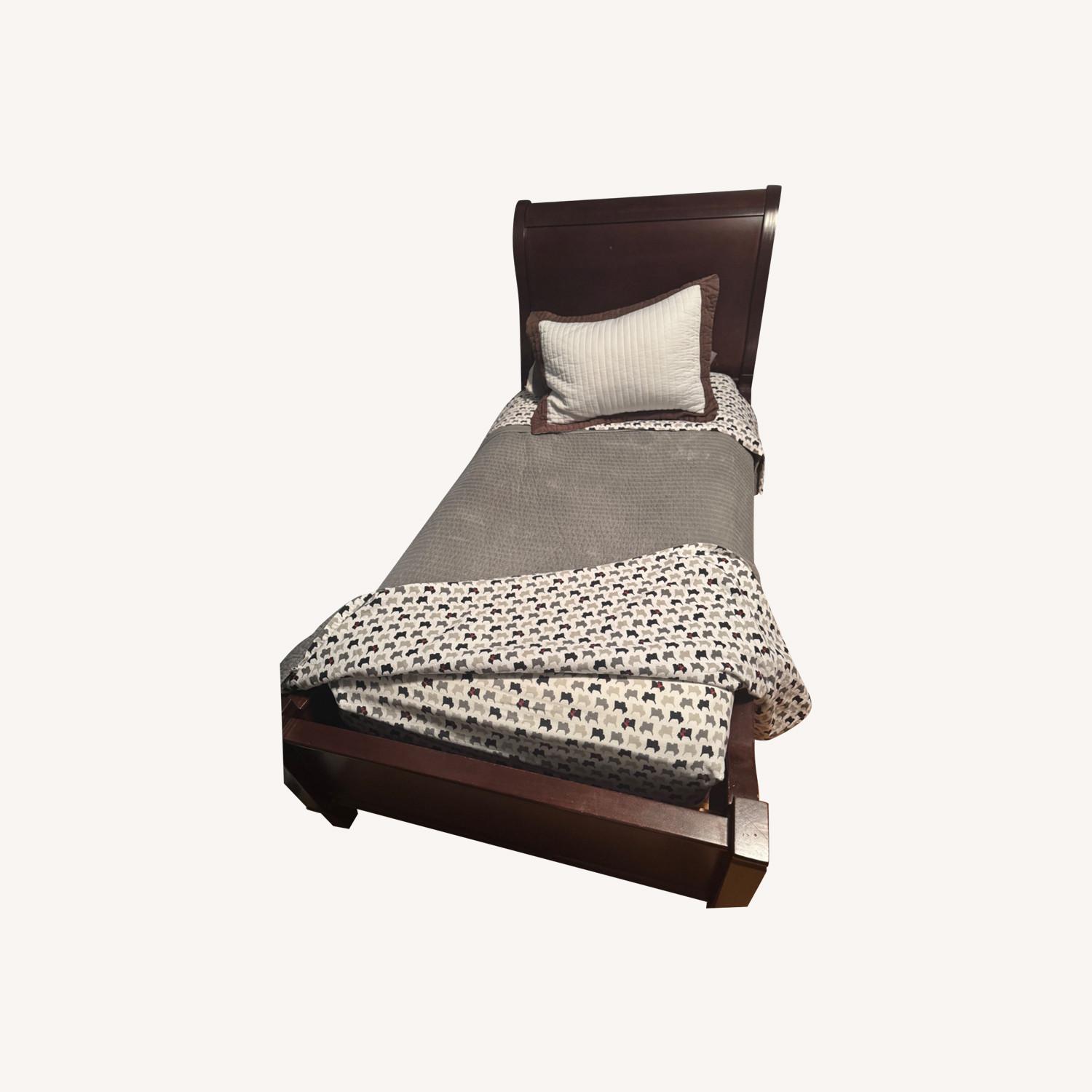 Pottery Barn with Sleigh Bed - image-0