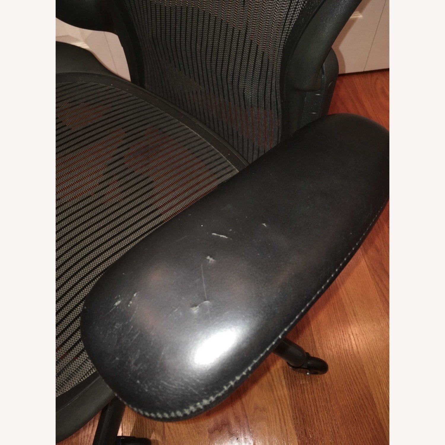 Herman Miller Aeron Chair (Size A) - image-4