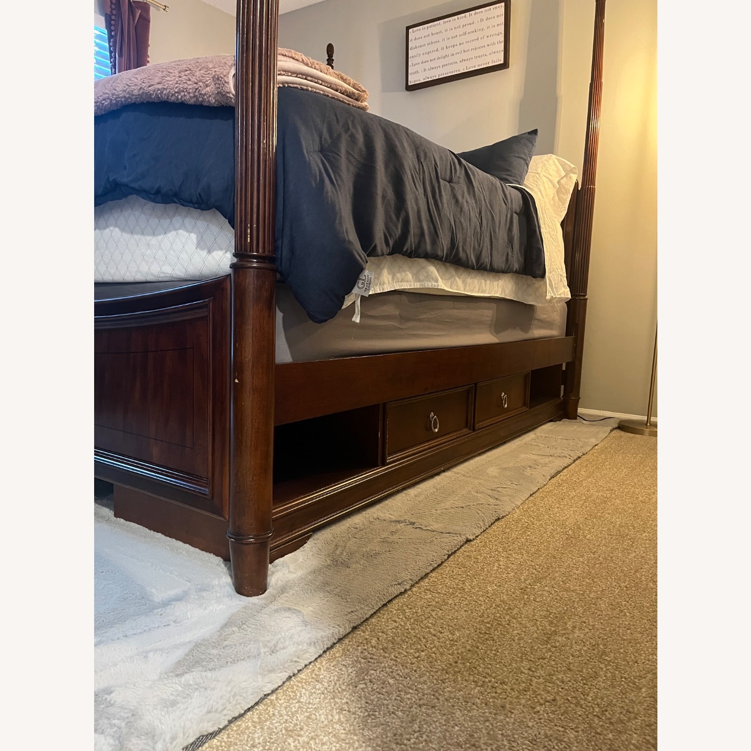 4 Poster Queen Bed - image-2