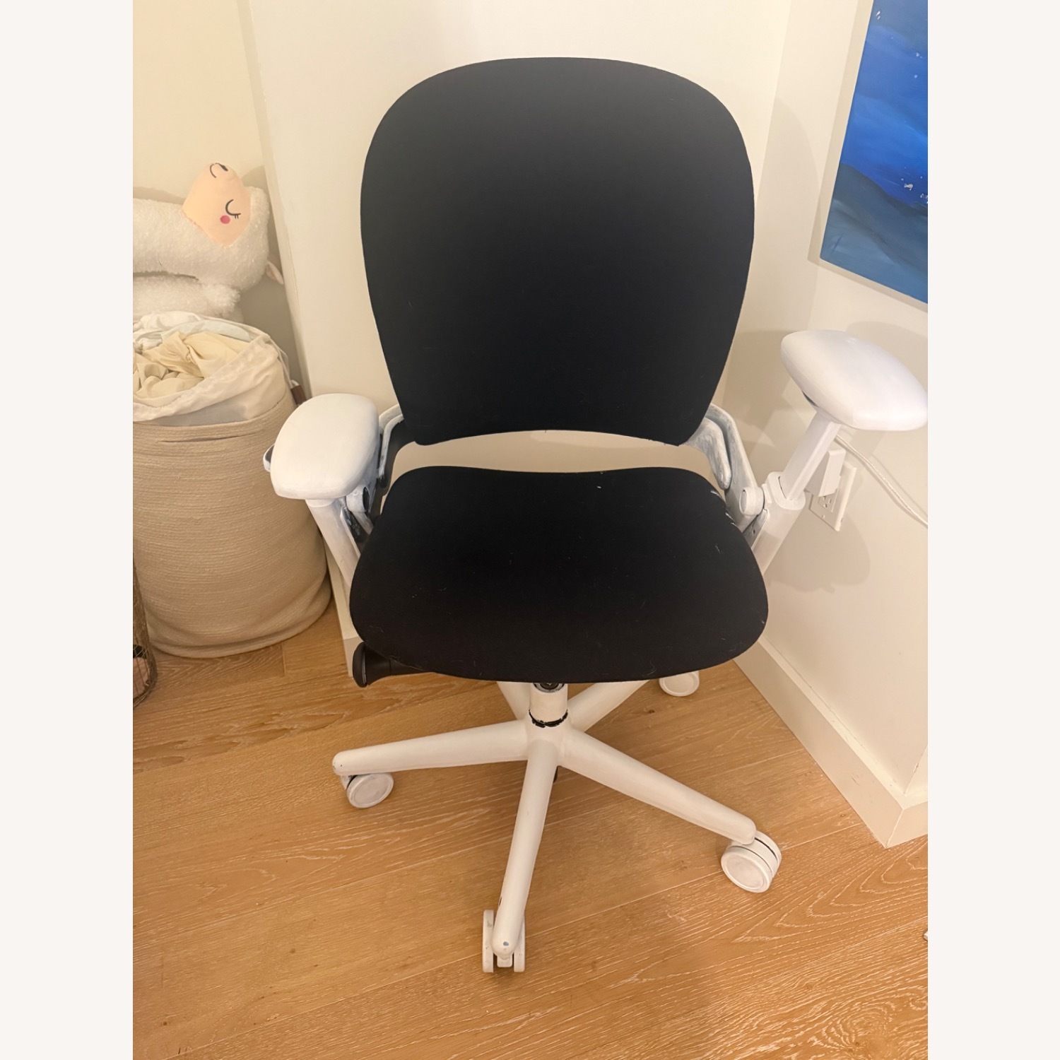 Steelcase Ergonomic Chair - image-1