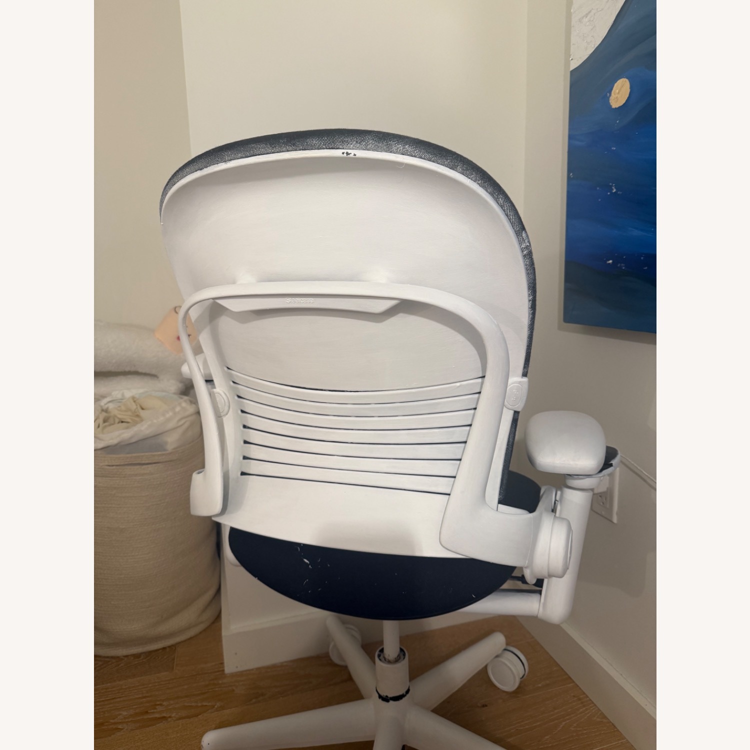 Steelcase Ergonomic Chair - image-5