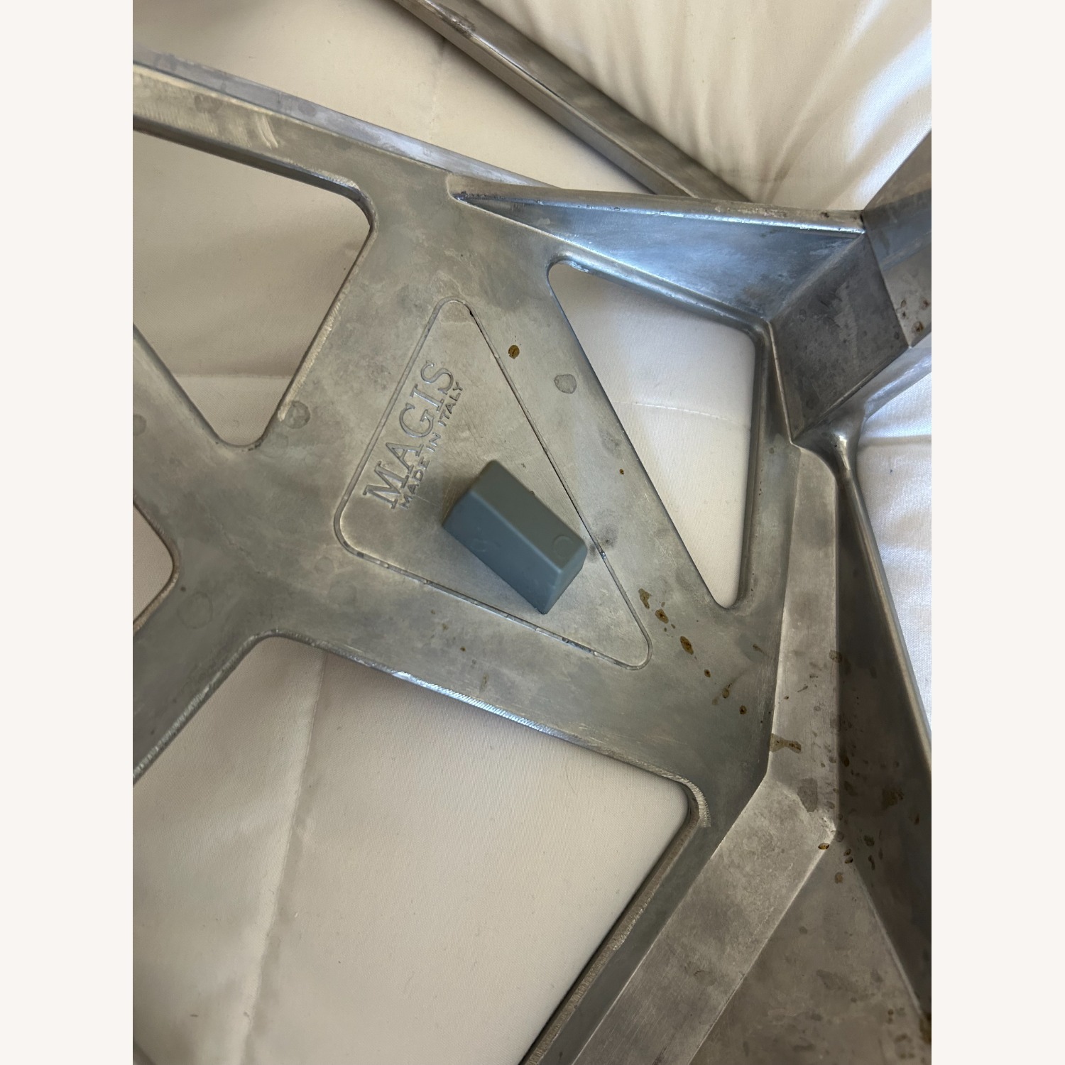 Magis One' stool-Konstantin Grcic - image-5