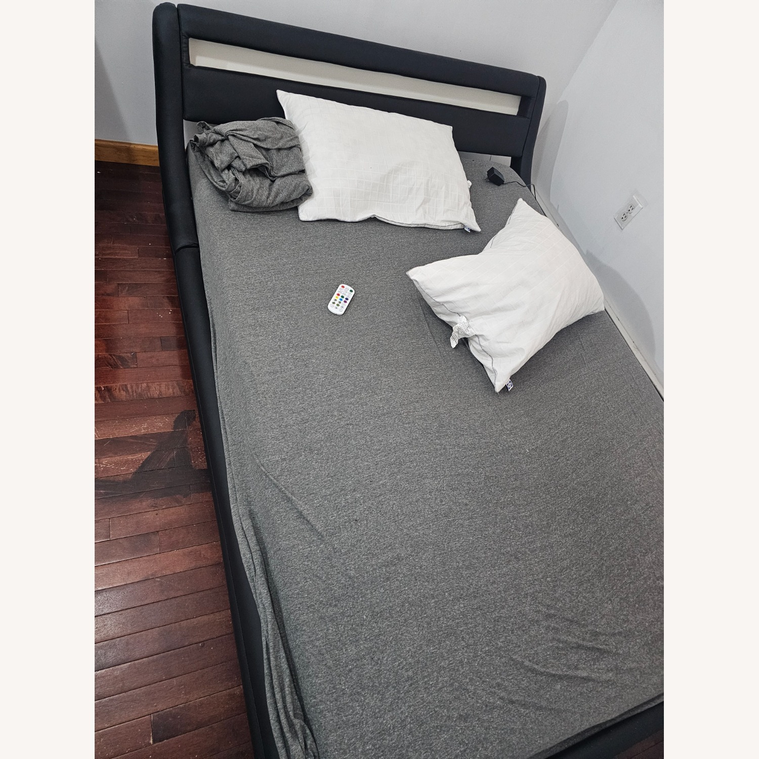 Modern Queen Sized Futon with Lights - image-3