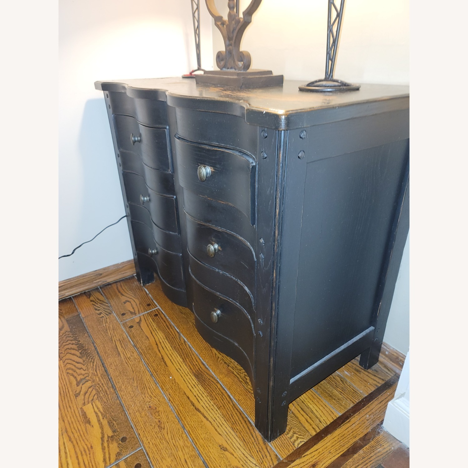 Thomasville Night Stands - image-2
