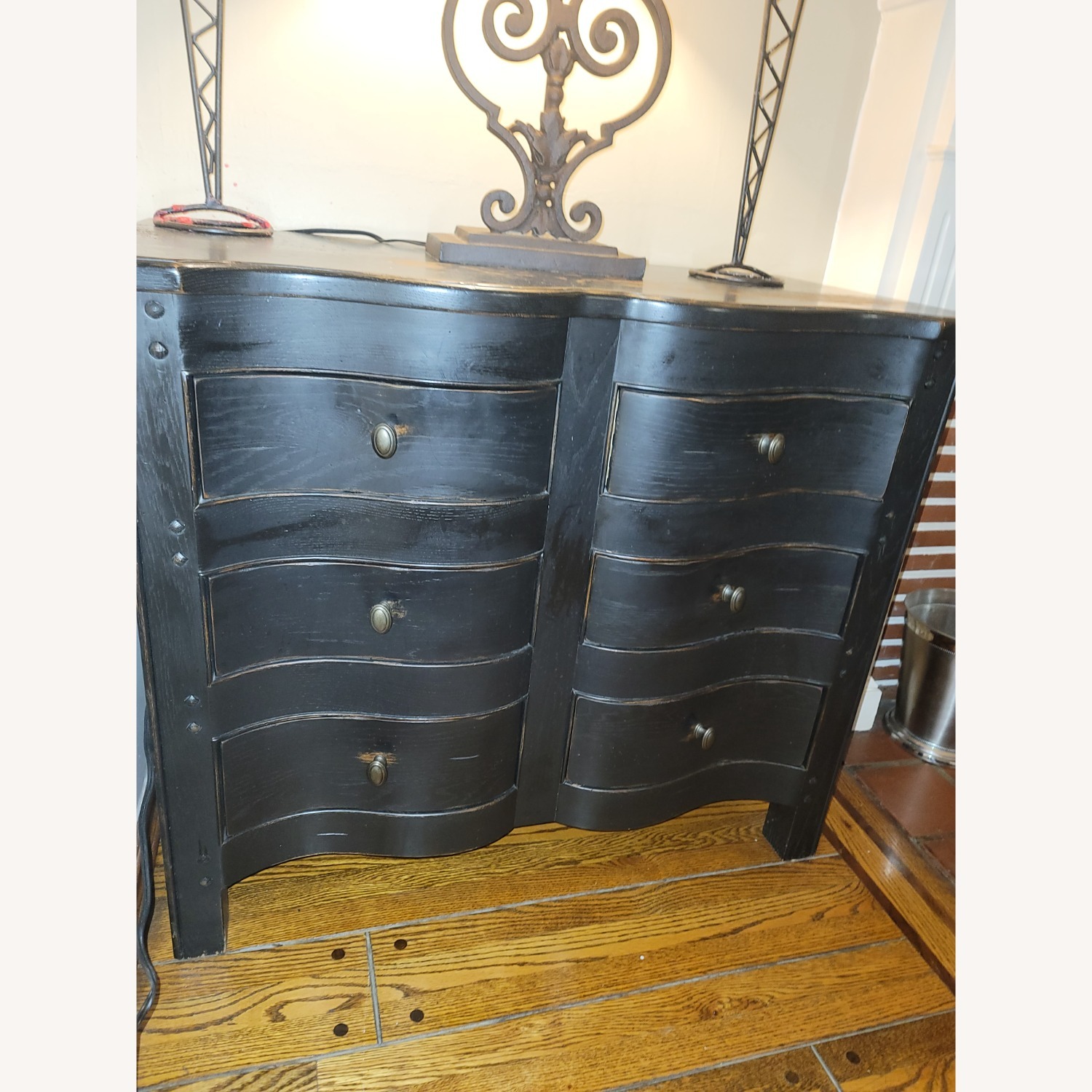 Thomasville Night Stands - image-6