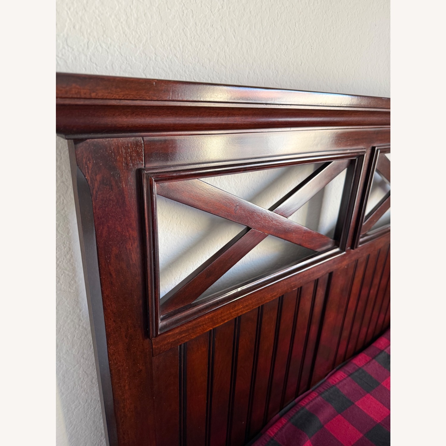 Broyhill Wood Headboard (Full/Queen) - image-2