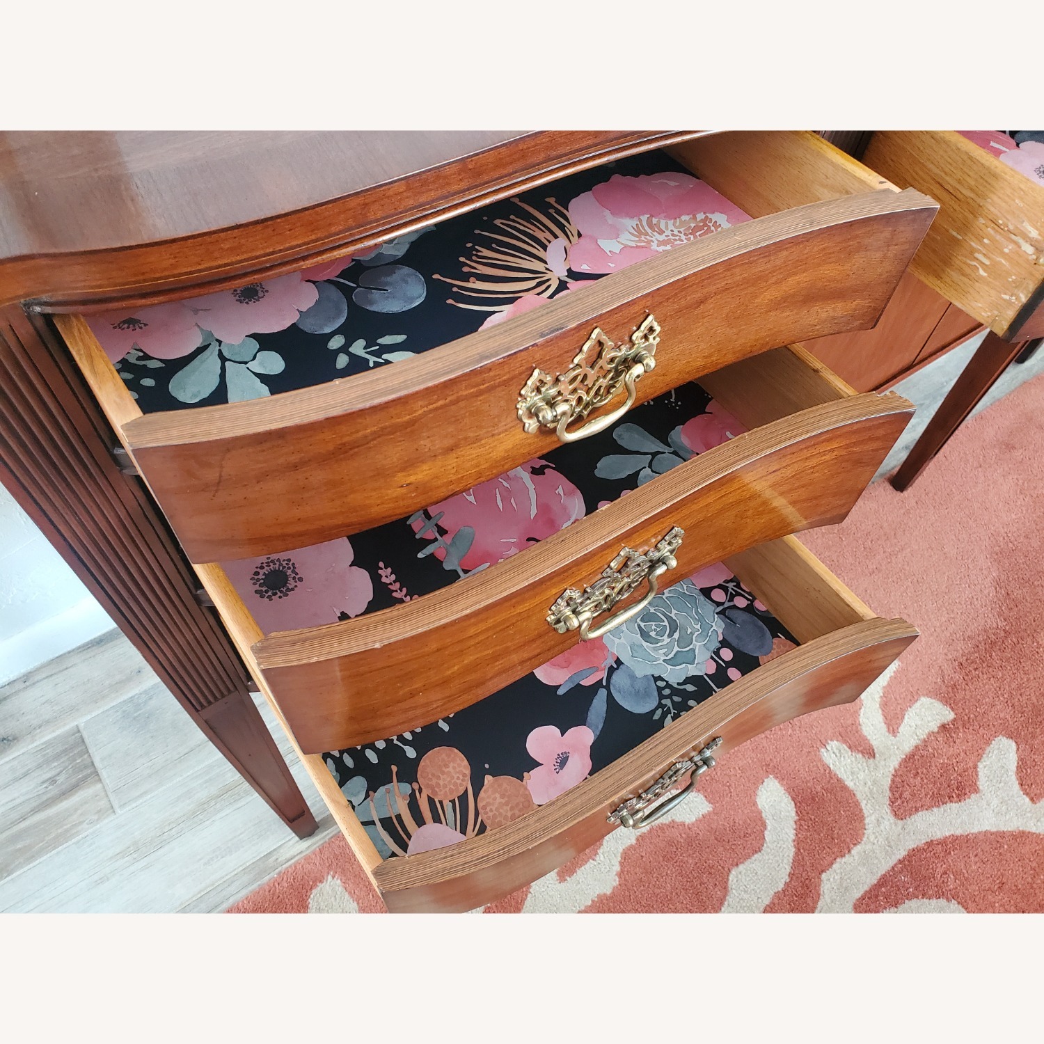 Vintage Thomasville Chippendale Sideboard - image-2