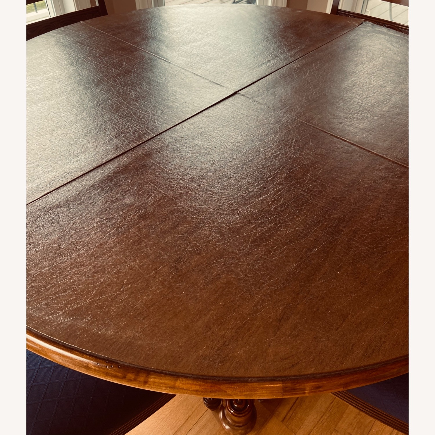 Ethan Allen British Classics Cinnabar Round Dining Table Set - image-8