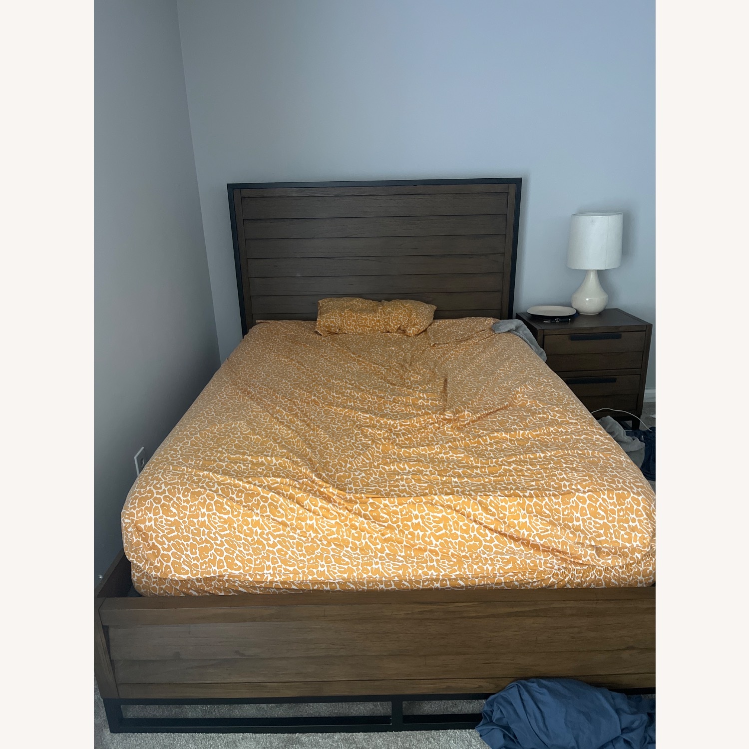 Bob's Discount Furniture Kings Discount Bed Frame and Shield - image-2