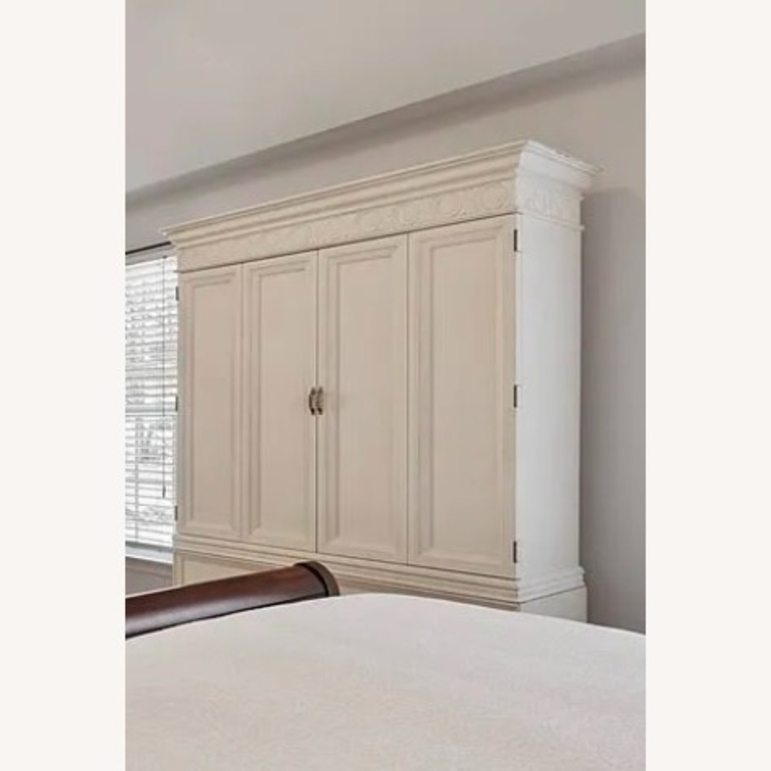 Henredon Amoire - image-3