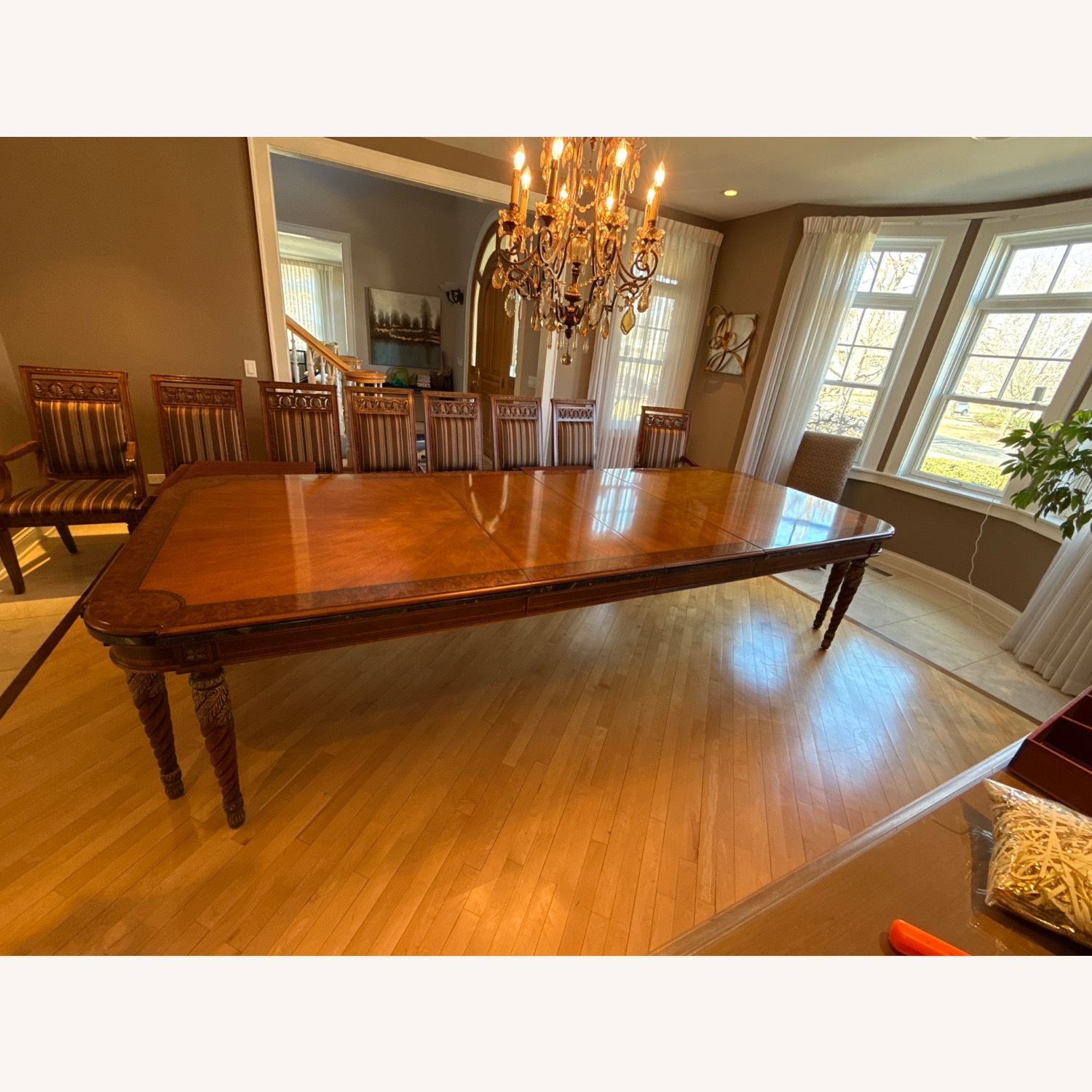 Henderdon Dining Set - image-2