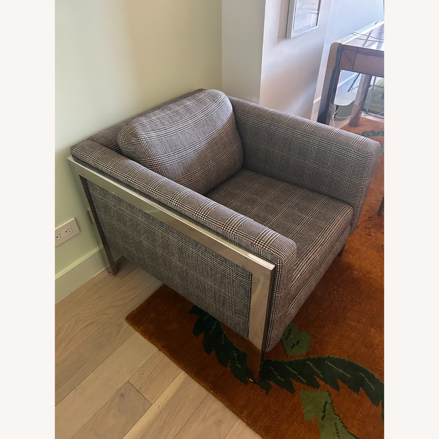 Knoll Florence Lounge Chair - image-1