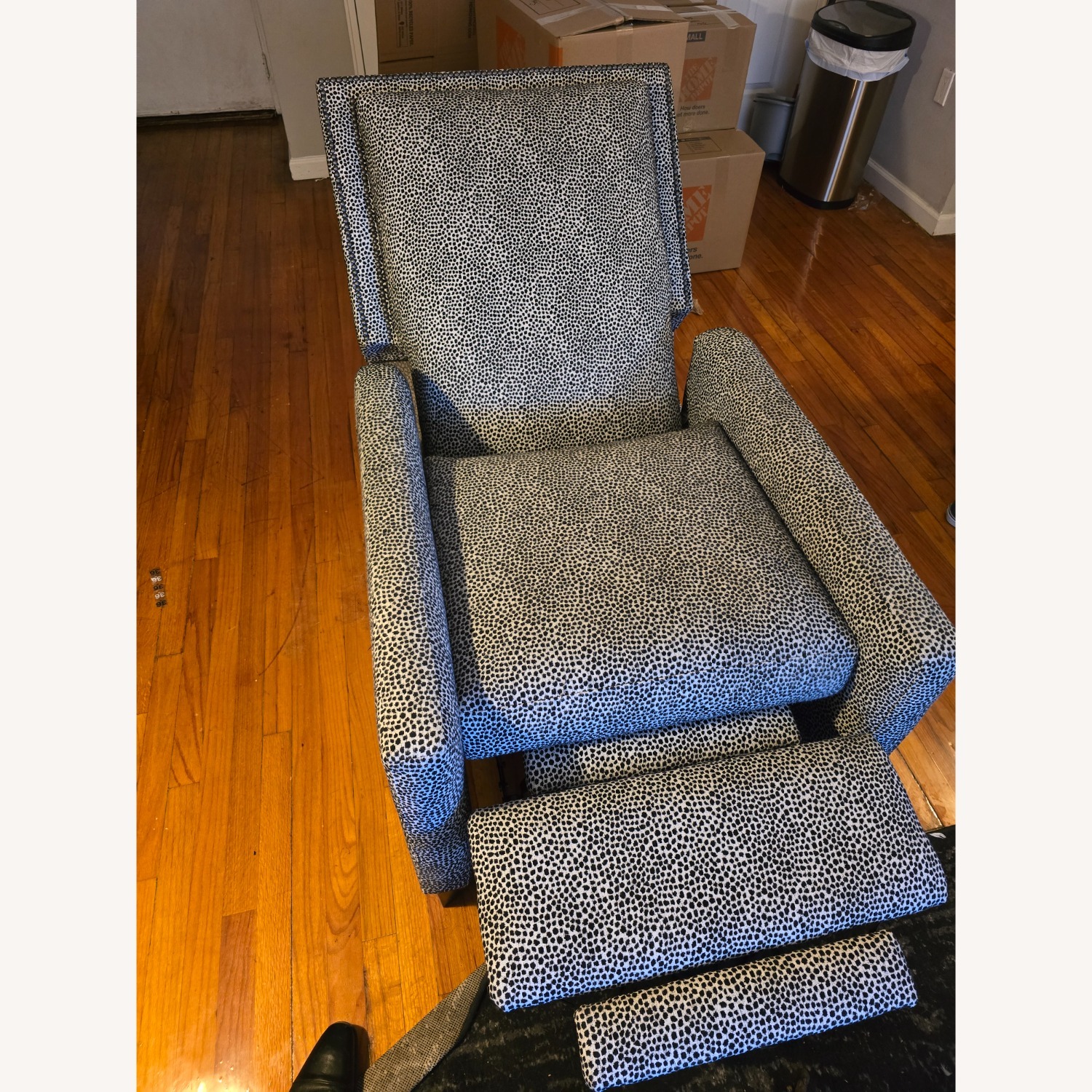 Bassett Davidson Black and White Dotted Recliner  - image-3