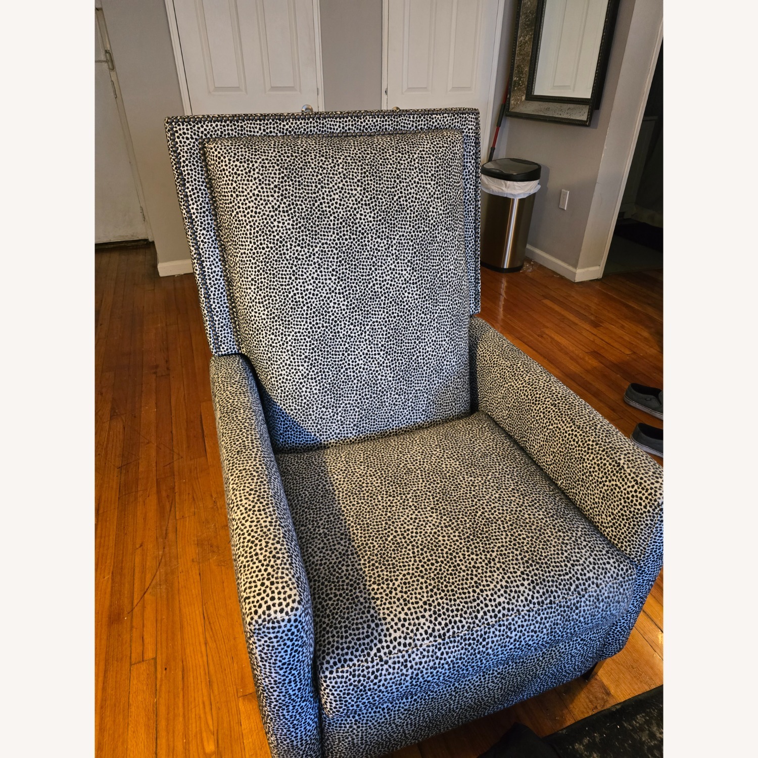Bassett Davidson Black and White Dotted Recliner  - image-4