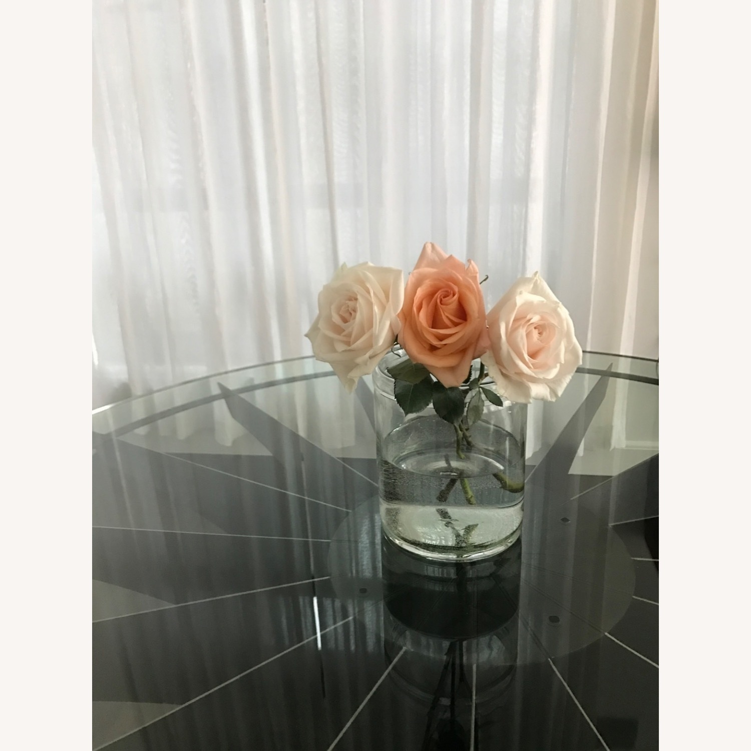 Modern Round Glass Dining Table – Custom Design - image-2