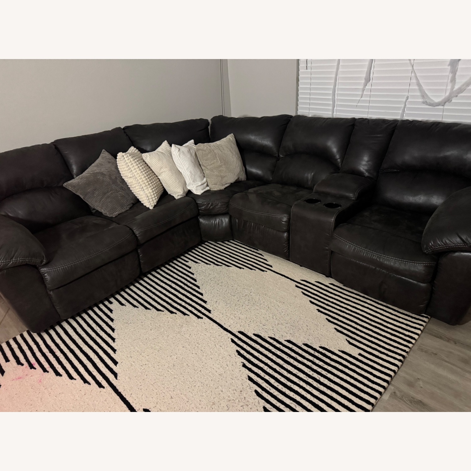 Ashley Tambo 2 Pc Recliner - image-4