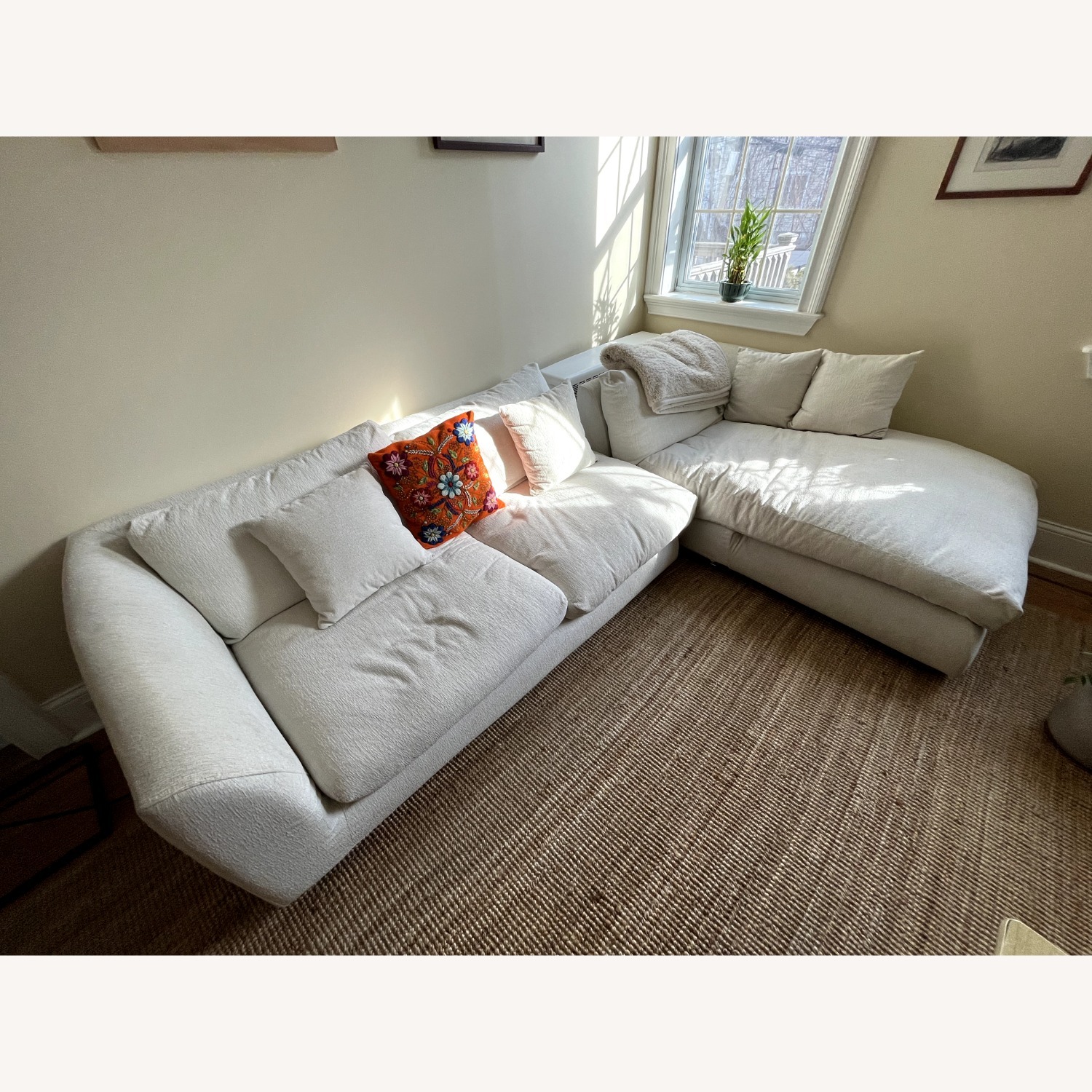 Valyou Feathers 110 inch Sectional - image-1