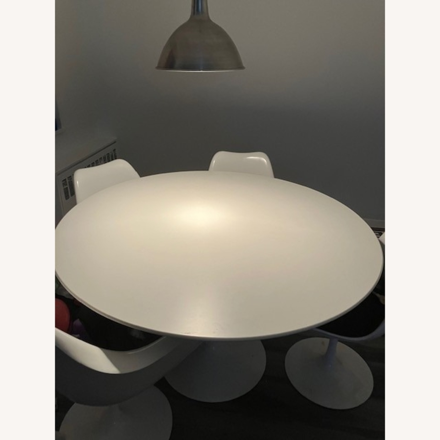 Knoll Saarinen Round White Laminate 47" Table - image-3
