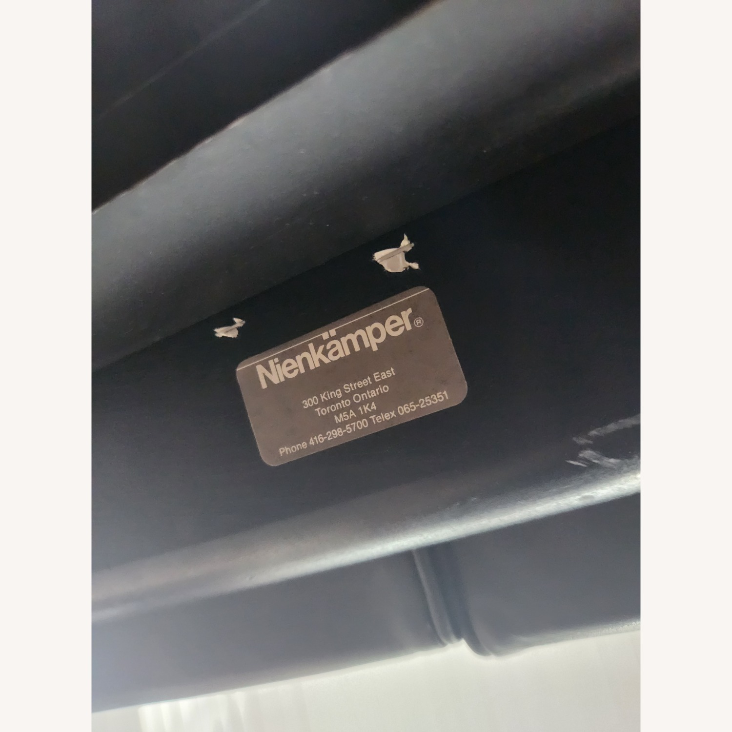 Nienkamper Loveseat - image-6