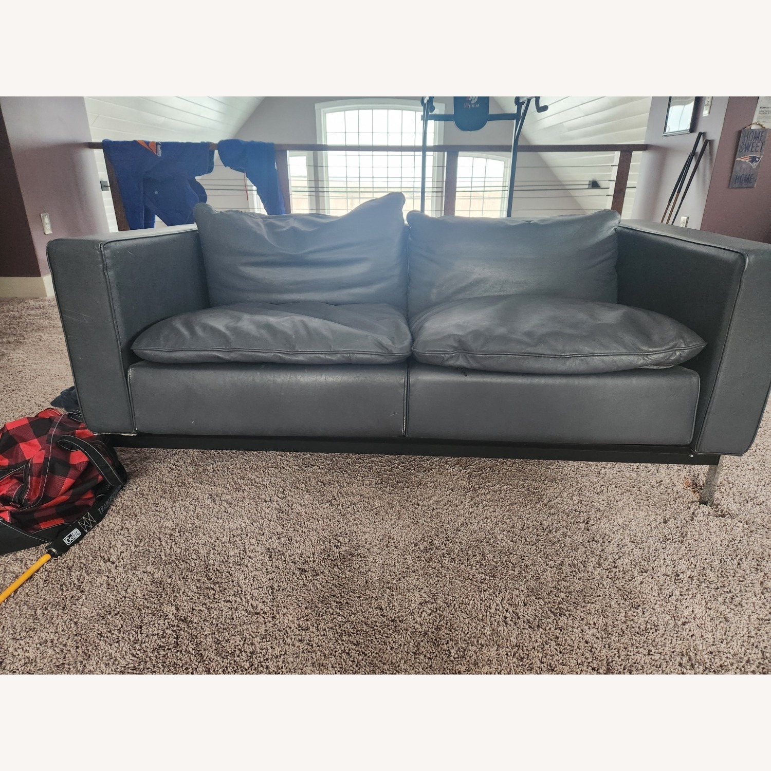 Nienkamper Loveseat - image-2