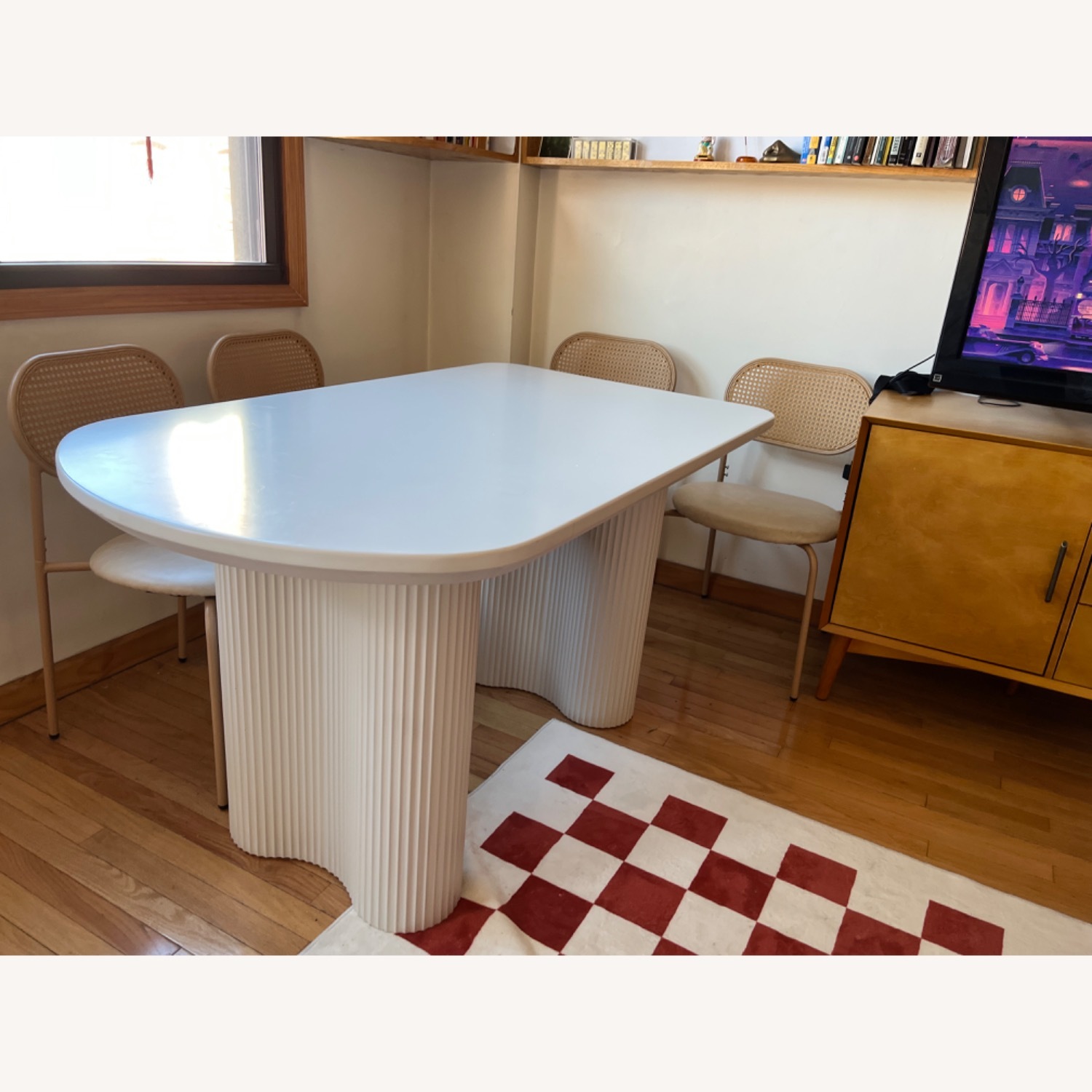 Guyii Modern White Table with 4 Chairs - image-2
