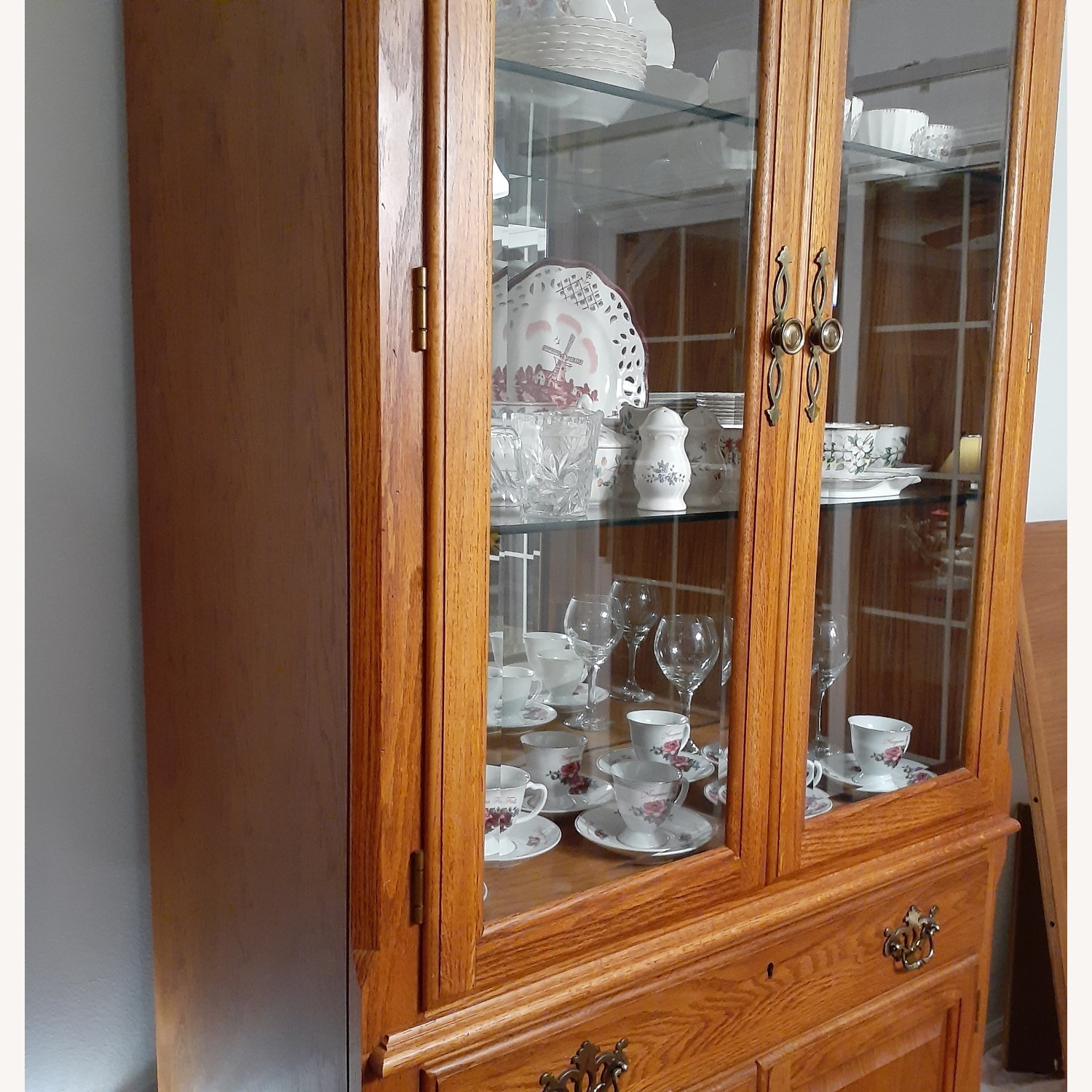 Large curio - image-1