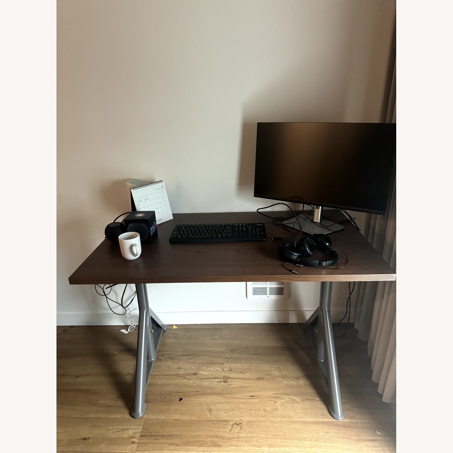 IKEA Idasen Desk - AptDeco