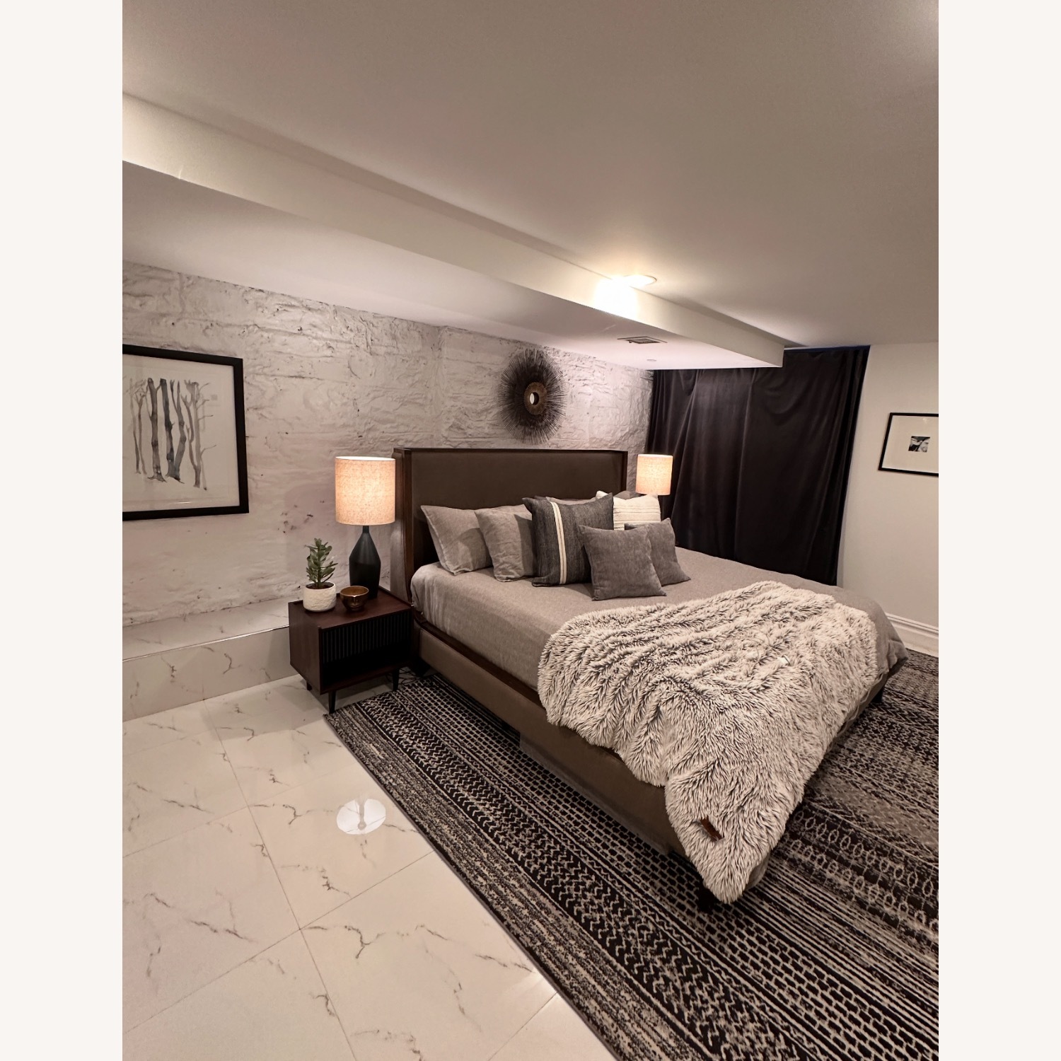 Cazadores Geometric Rug with Pad - image-2