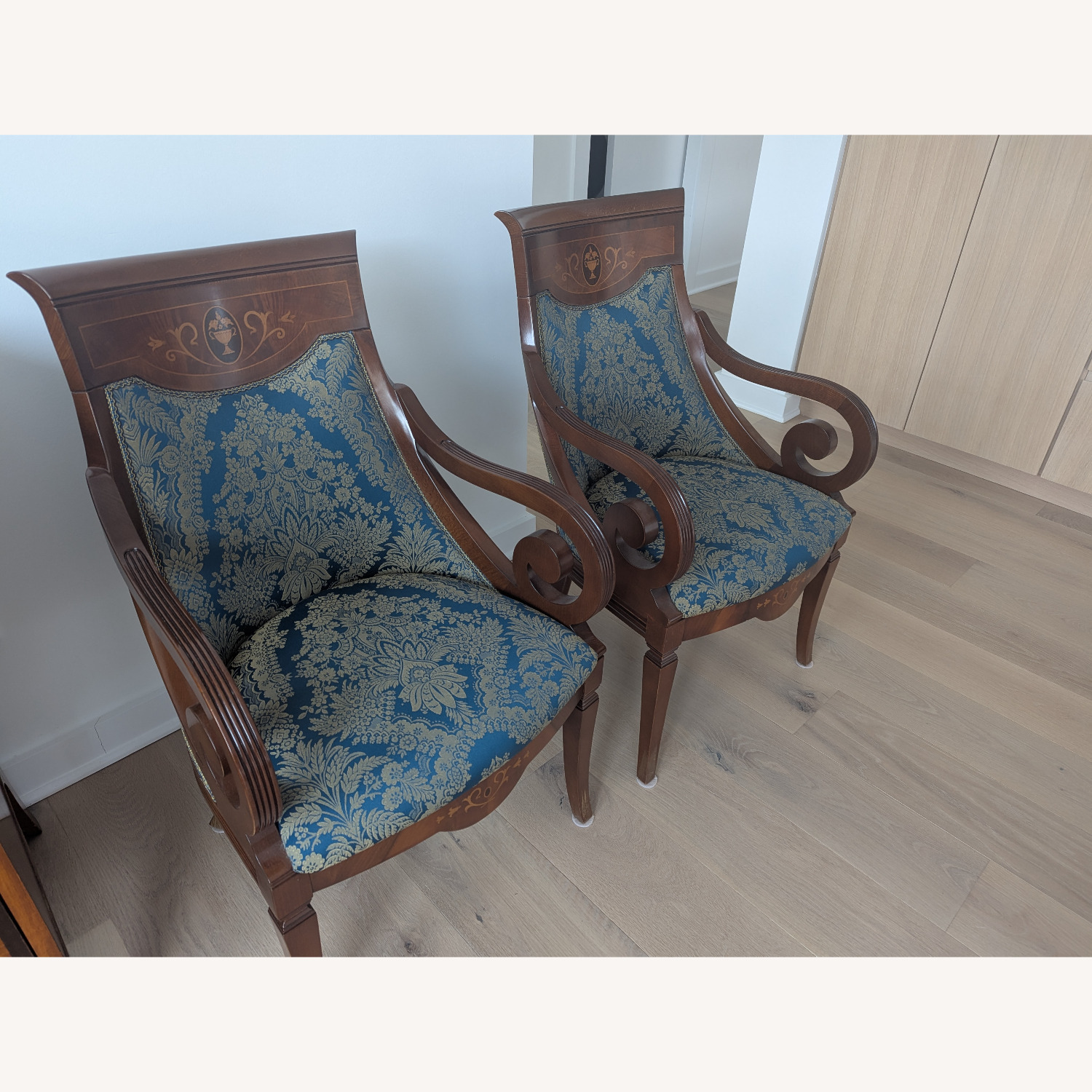 Antique Sofa with 2 Chairs   - image-1