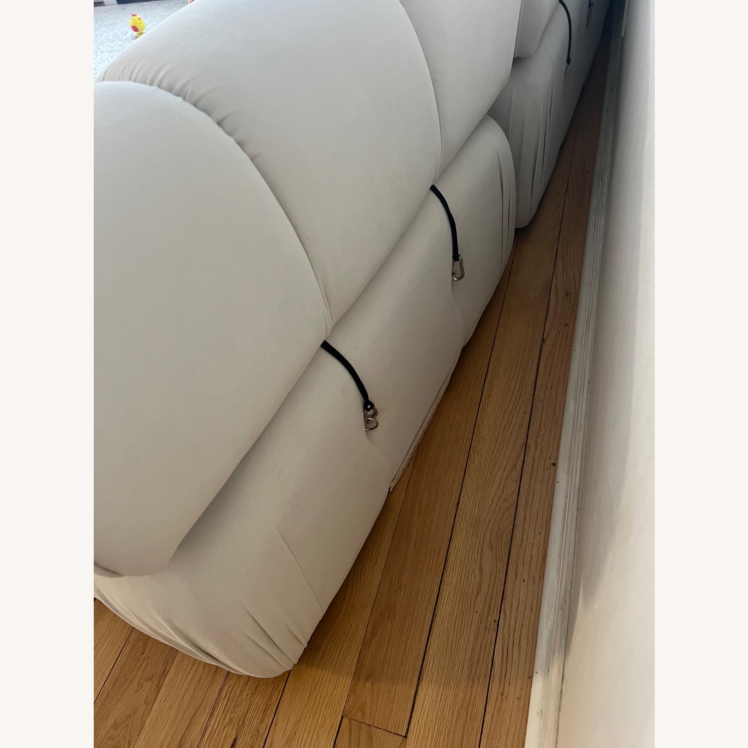 Cylan 104" Upholstered Sofa - image-8