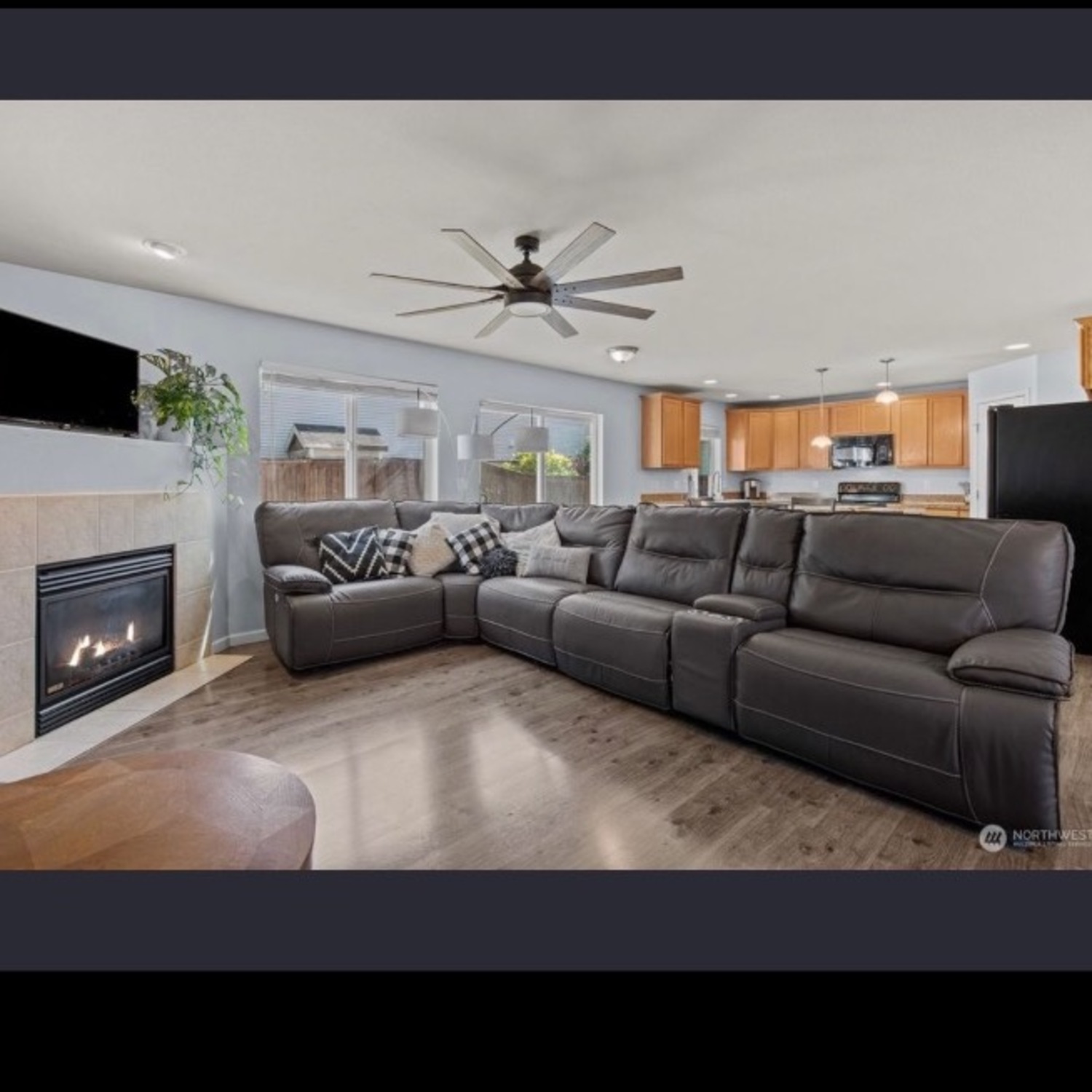 Leather Electric Manual 6 Piece Recliner Couch - image-2