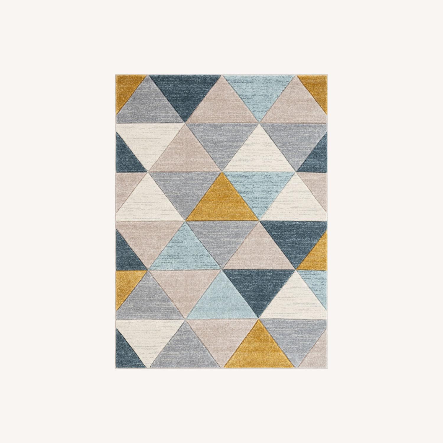 Geometric 5x7 Area Rug - image-0